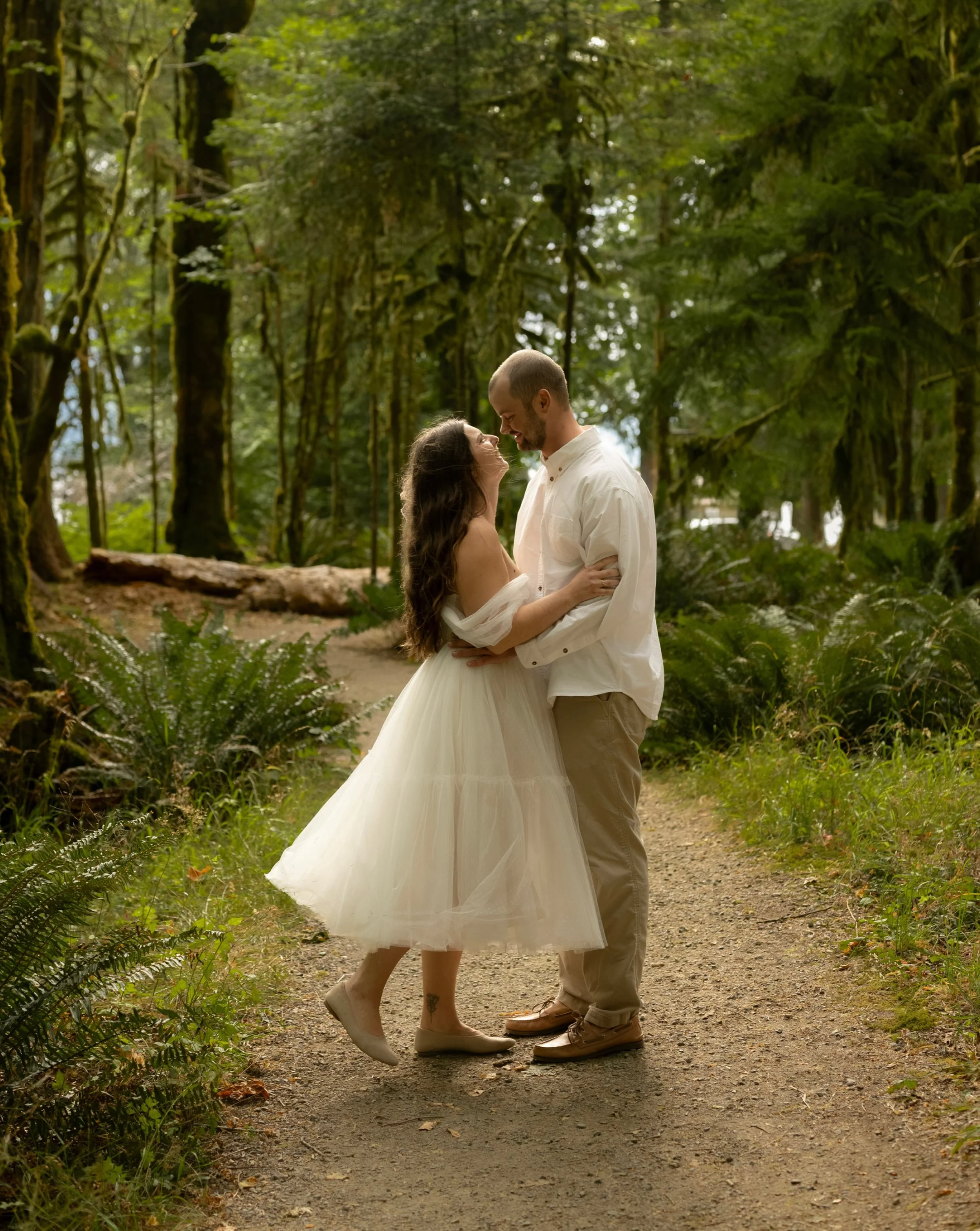 Kristen &amp; Ben, I&rsquo;m so happy that you allowed me to capture you through my lens. It&rsquo;s honestly an honor and a dream! These are just a few of my favorites!

To all my Washington couples, I cannot wait for what is next! See you soon! 🍃?