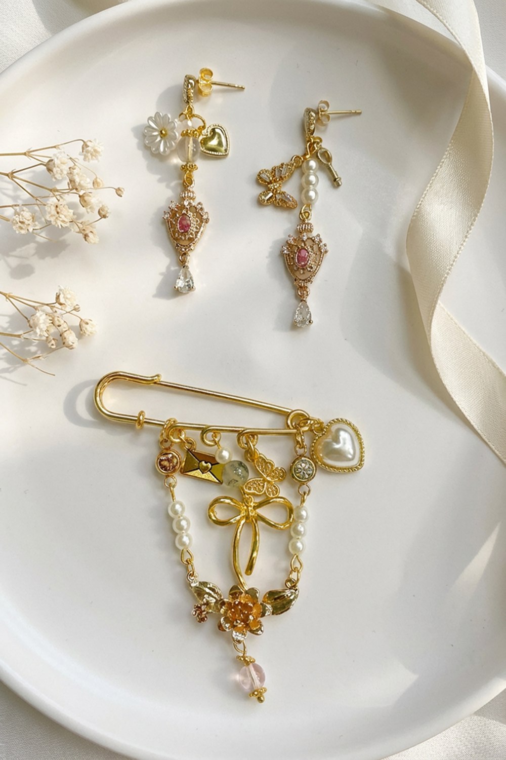 Studio Dispatch 10_Pin_1.png