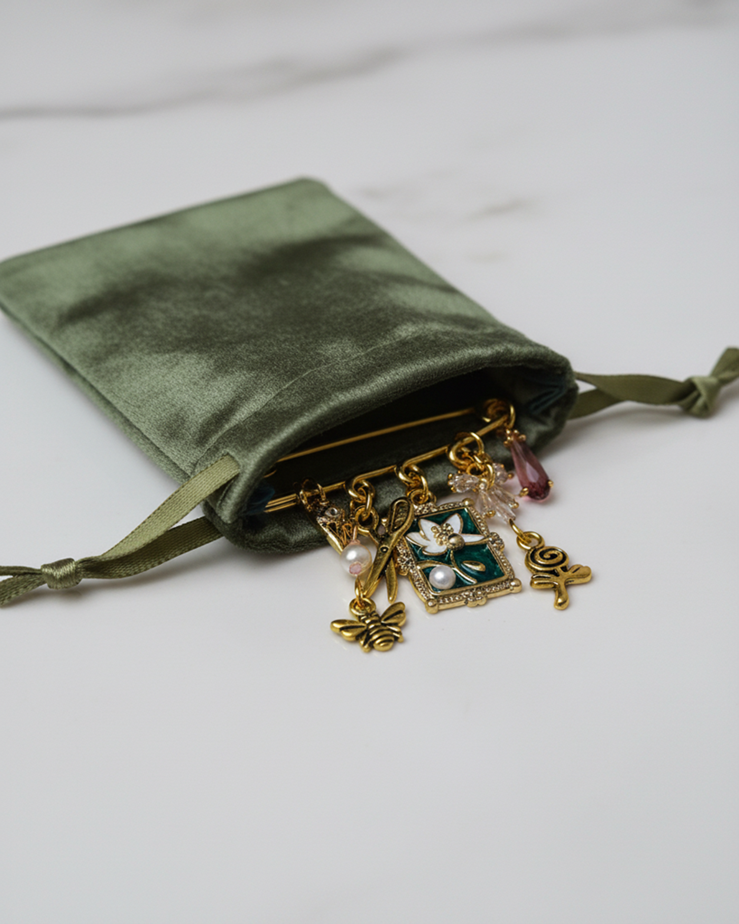 Packaging mockups_4.png