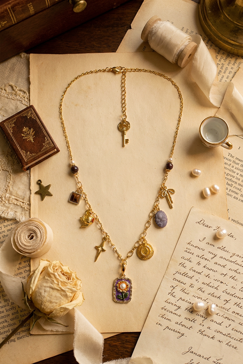 TILNECKLACE4_PIN 8.png