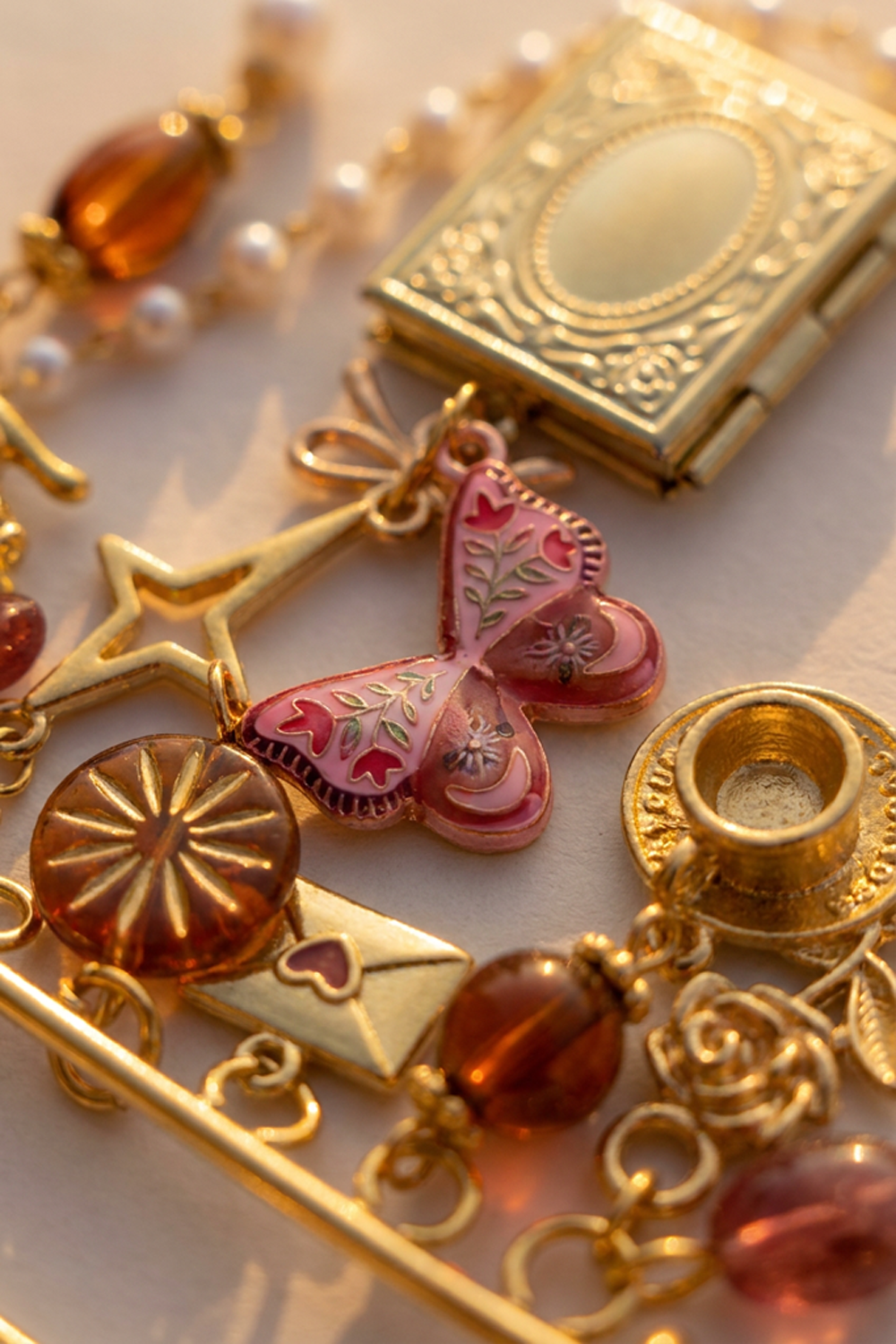 TILBROOCH3_PIN 5.png