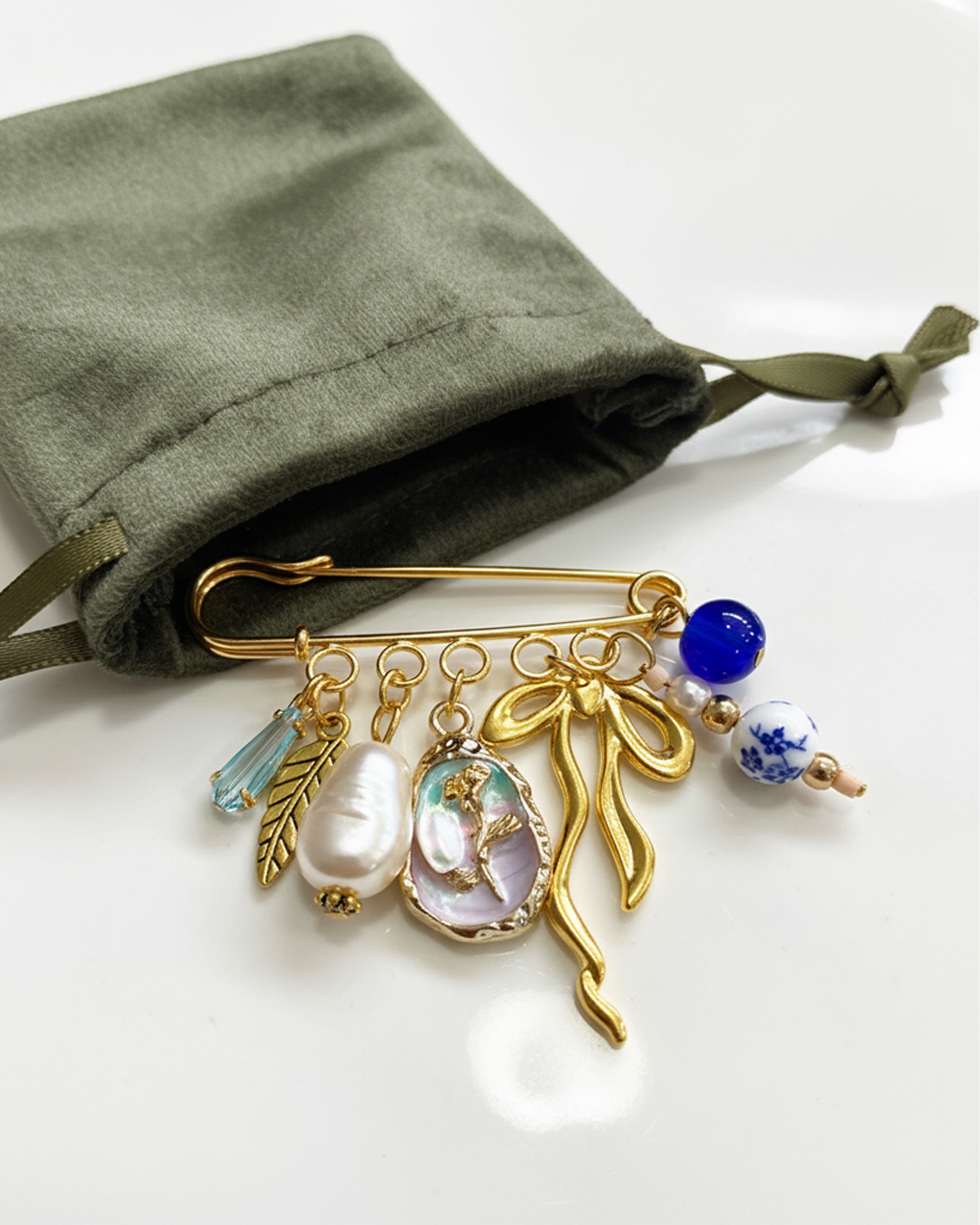 Packaging mockups_13.png