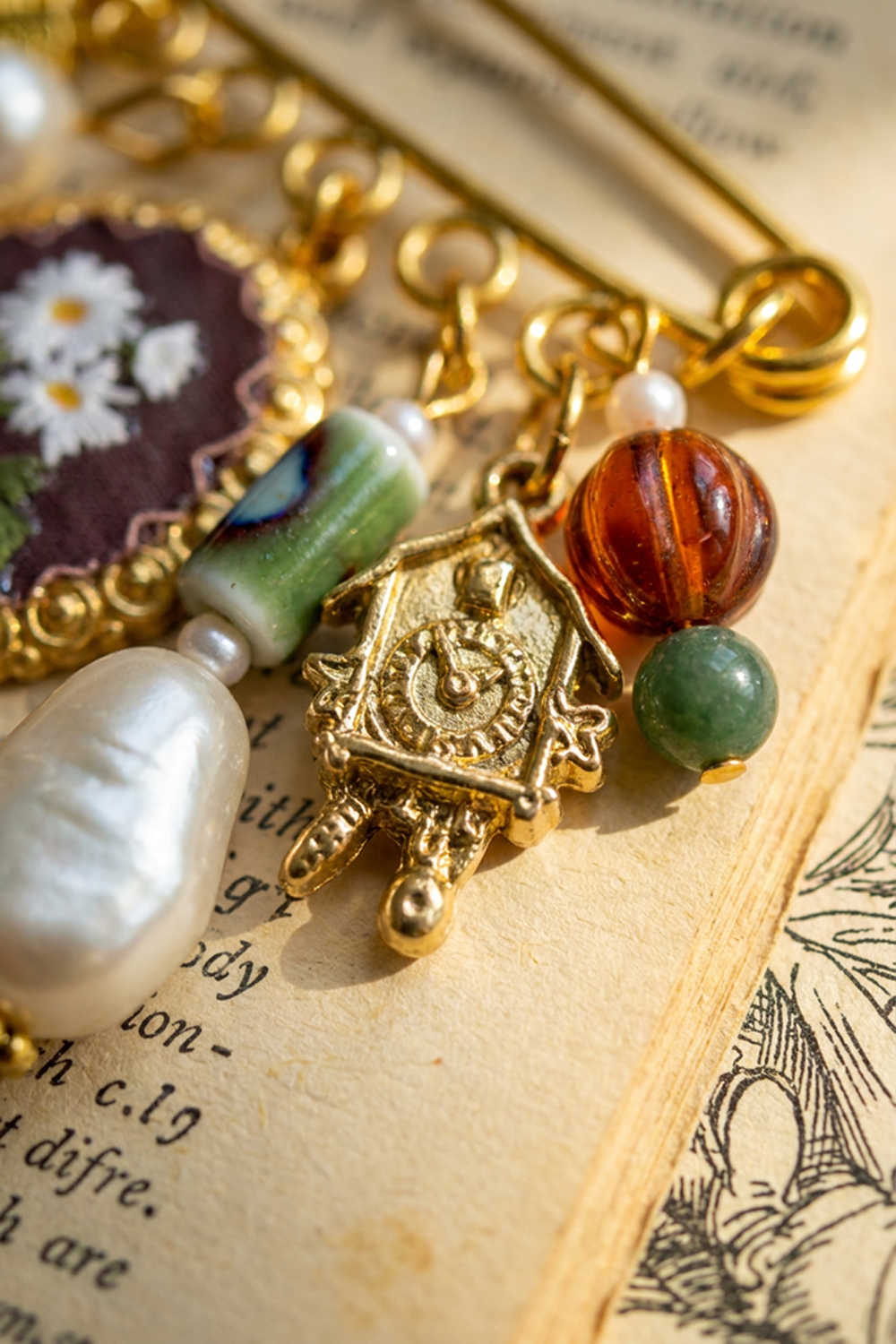 TILBROOCH2_PIN 2.png