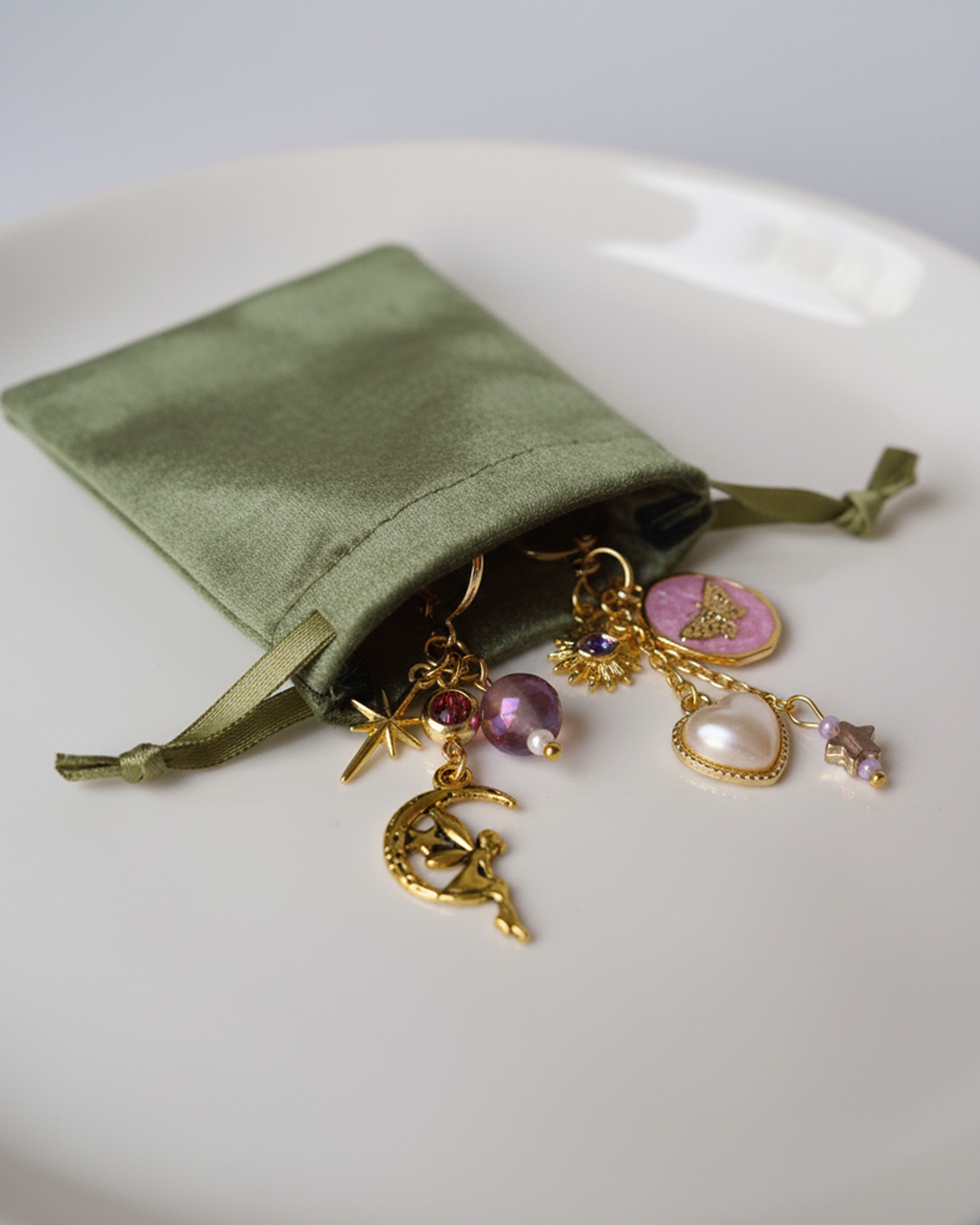 Packaging mockups_2.png