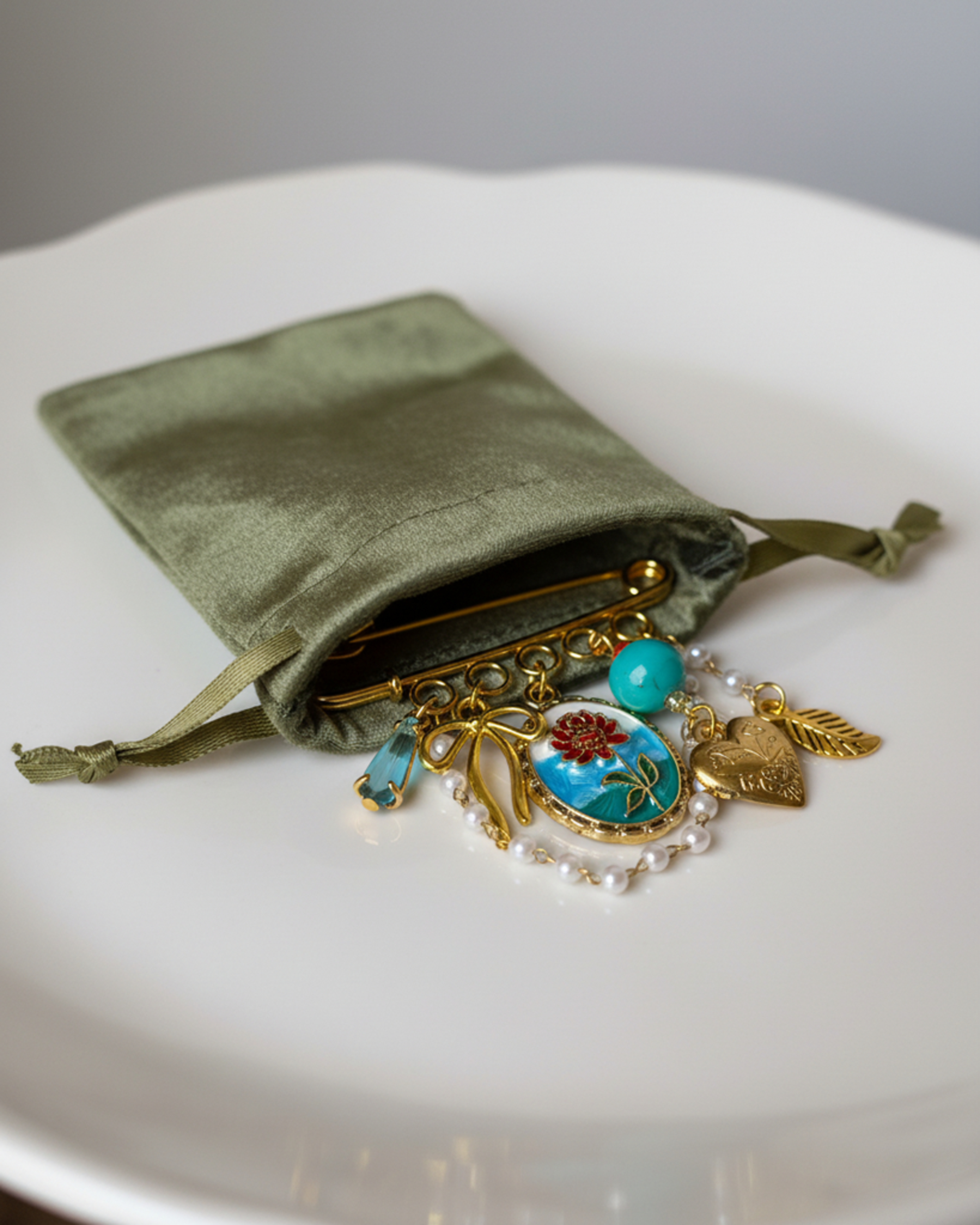 Packaging mockups_5.png