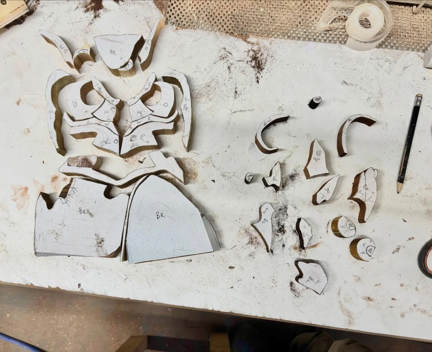 Progress on the Great Horned Owl.

#mpwdesigns #carvings #intarsia #greathornedowl #owl