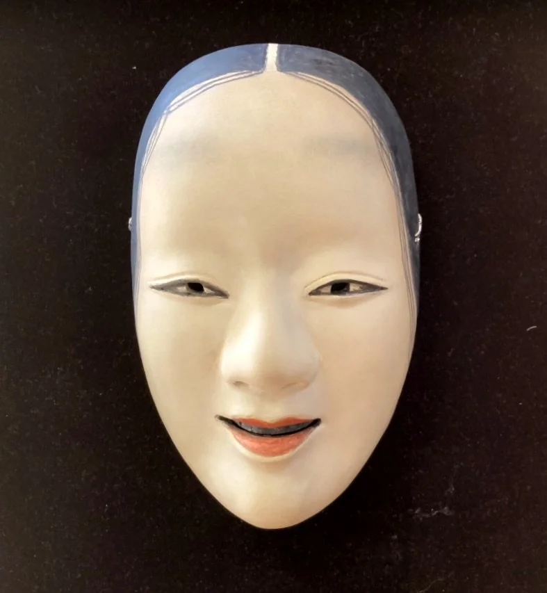 The Noh Mask’s Other Face