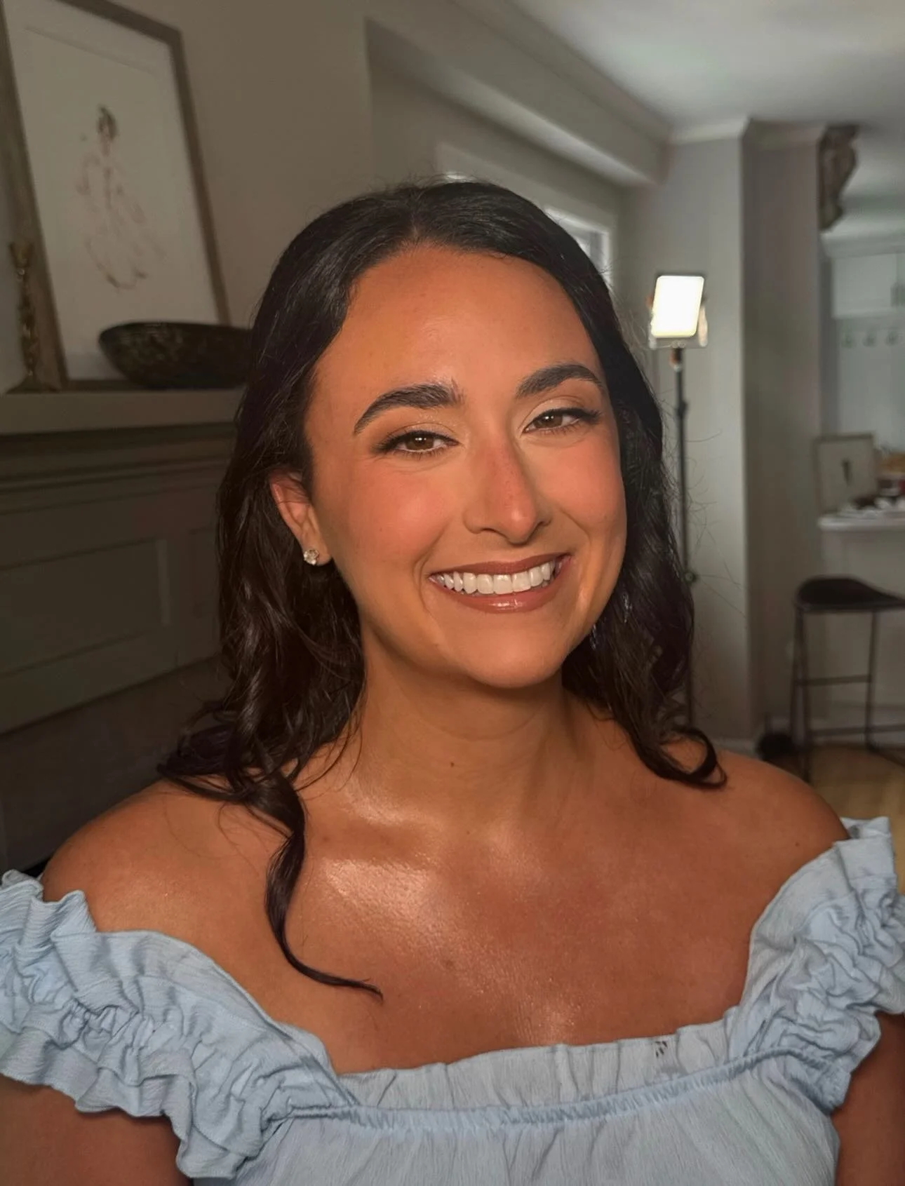 another GORG bridesmaid!!! 🧚🏼&zwj;♀️💛

hair: @hairbyannaclaire ✨
second artist for @camwatsonbeauty ✨

@maybelline lumi matte foundation 
@tartecosmetics shape tape concealer 
@juviasplace liquid blush in &ldquo;soft tulip&rdquo;
@hourglasscosmeti