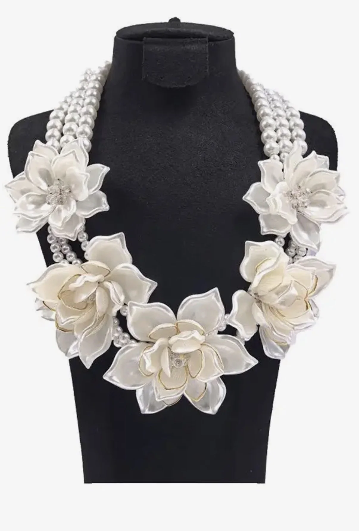 Iconic Bloom-White.jpg