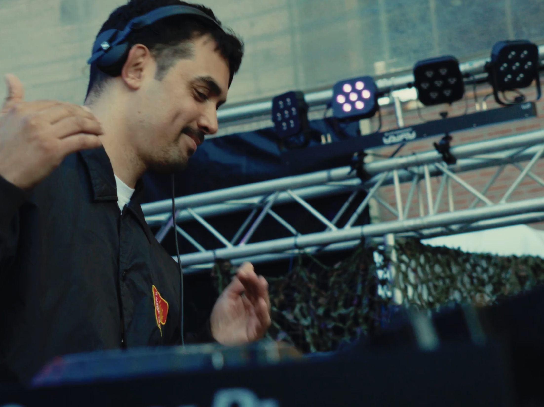 Locklead playing a dj set