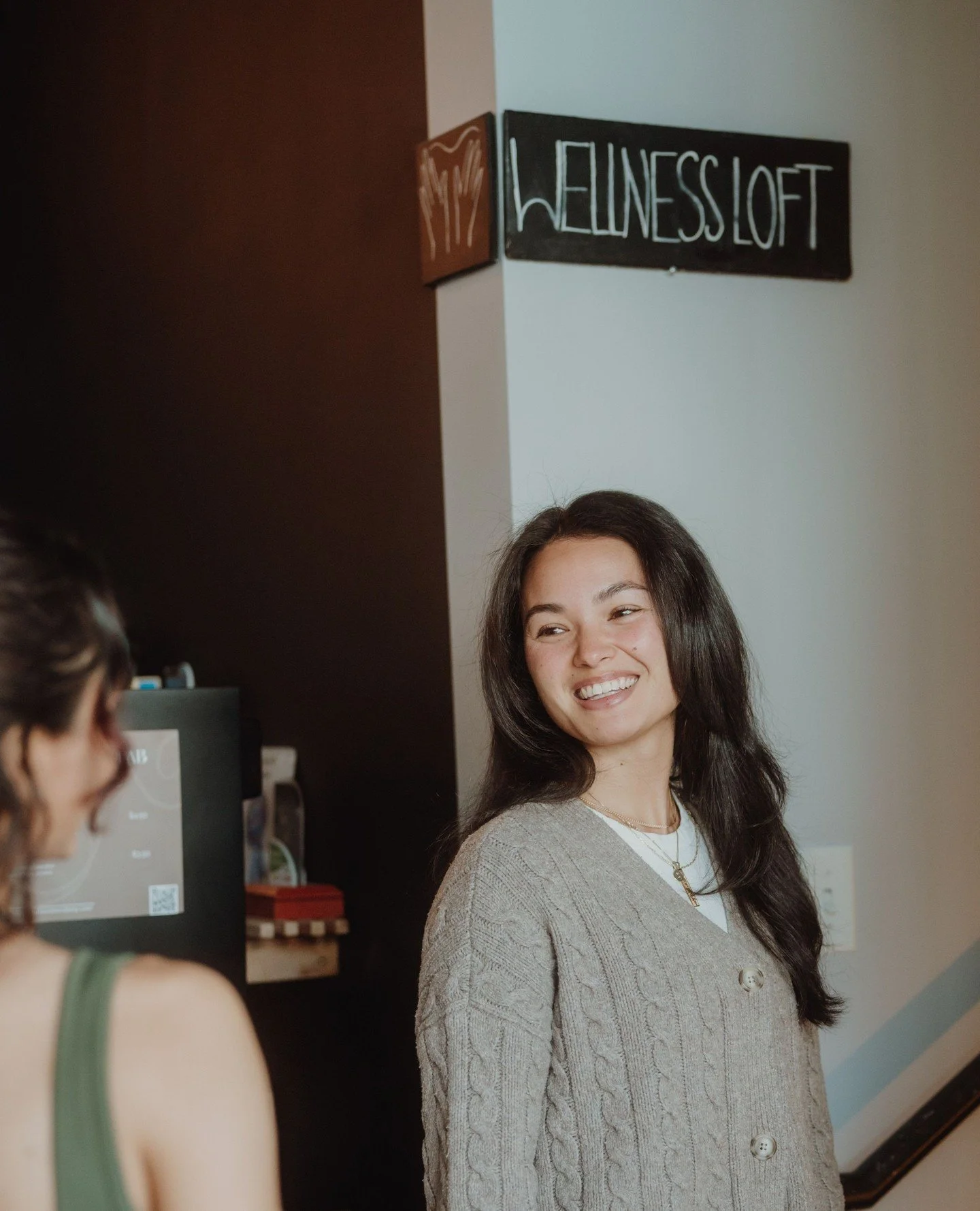 Step into our Wellness Loft 🤍⁠
⁠
Perched upstairs in our loft we have two cozy treatment rooms offering Registered Massage Therapy, Acupuncture, Hot Stone Massage, Reiki, Crystal therapy, Indian Head Massage and coming soon Reflexology! ⁠
⁠
Therapeu