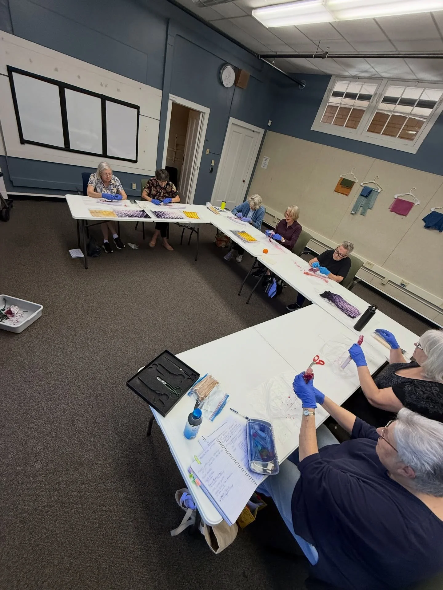 Look at some of the finished projects. These are gorgeous! Don&rsquo;t you wish you were here? Keep an eye out for @greylux next workshop. #scta #textileart #shibori #sacartist #fiberarts