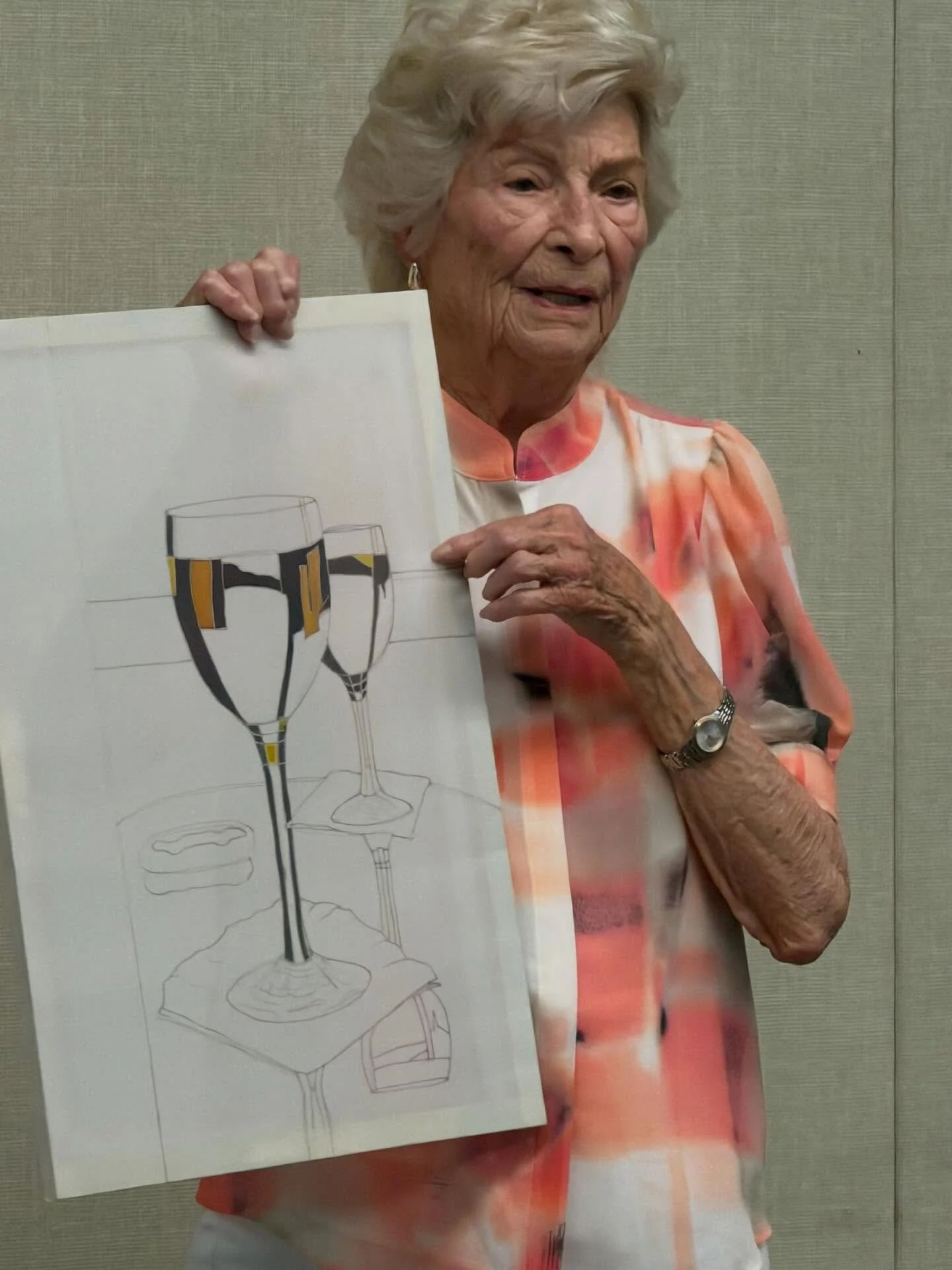 Joan showing us how she does her silk paintings. She has a workshop coming up June 6-7, where you will get to make 3 scarves with 3 different skills. I can&rsquo;t wait. #scta #silkpainting #memberbenefits #sacartist
