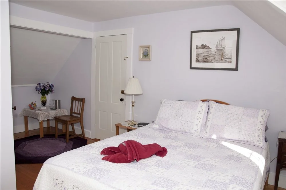 Forget Me Not Suite Candlebay Inn Freeport Maine Secondary View.jpg