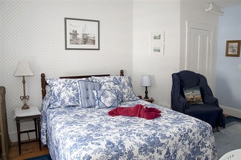 Clover Room Candlebay Inn Freeport Maine.jpg