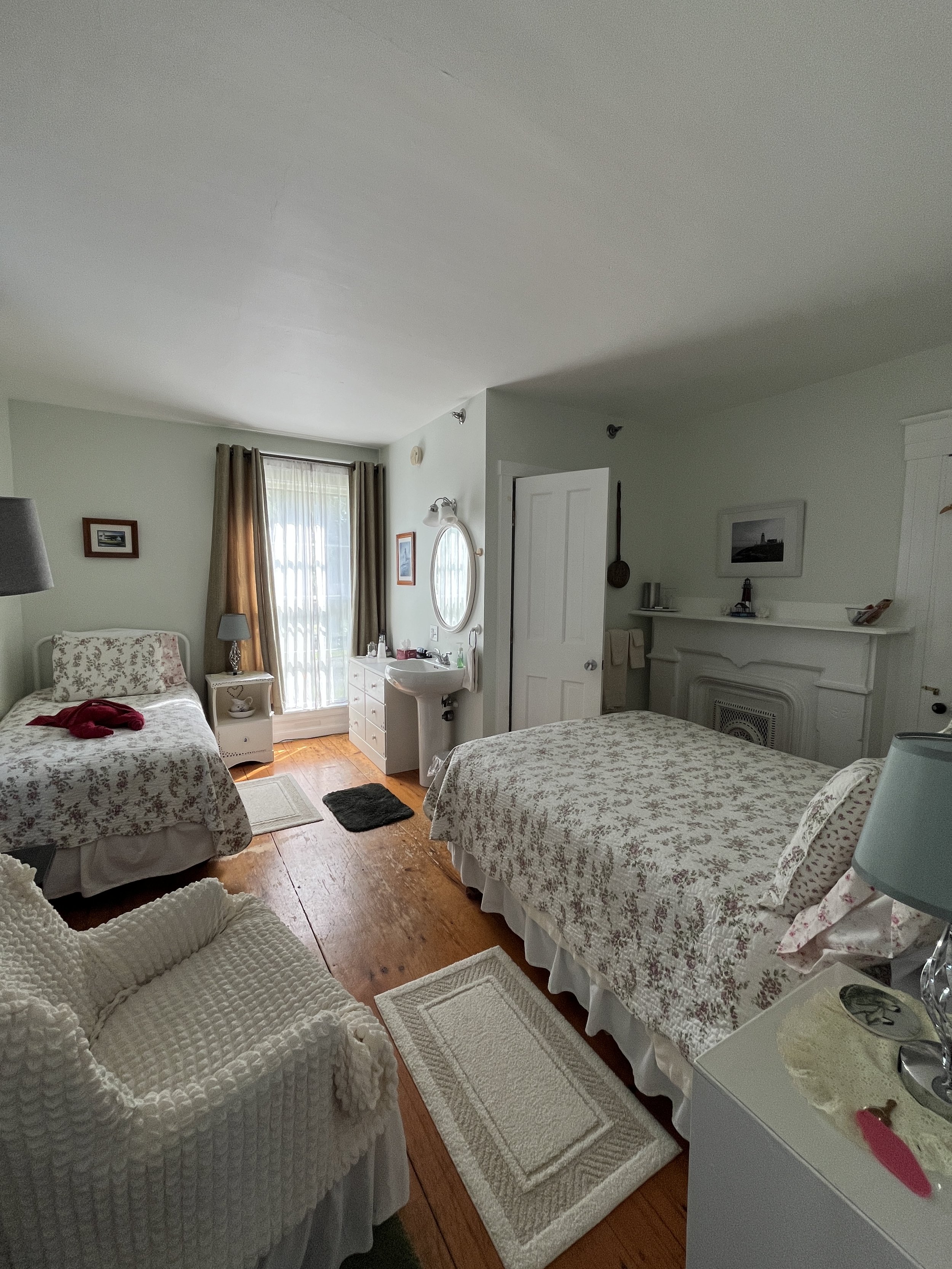 Azalea Candlebay Inn.JPG