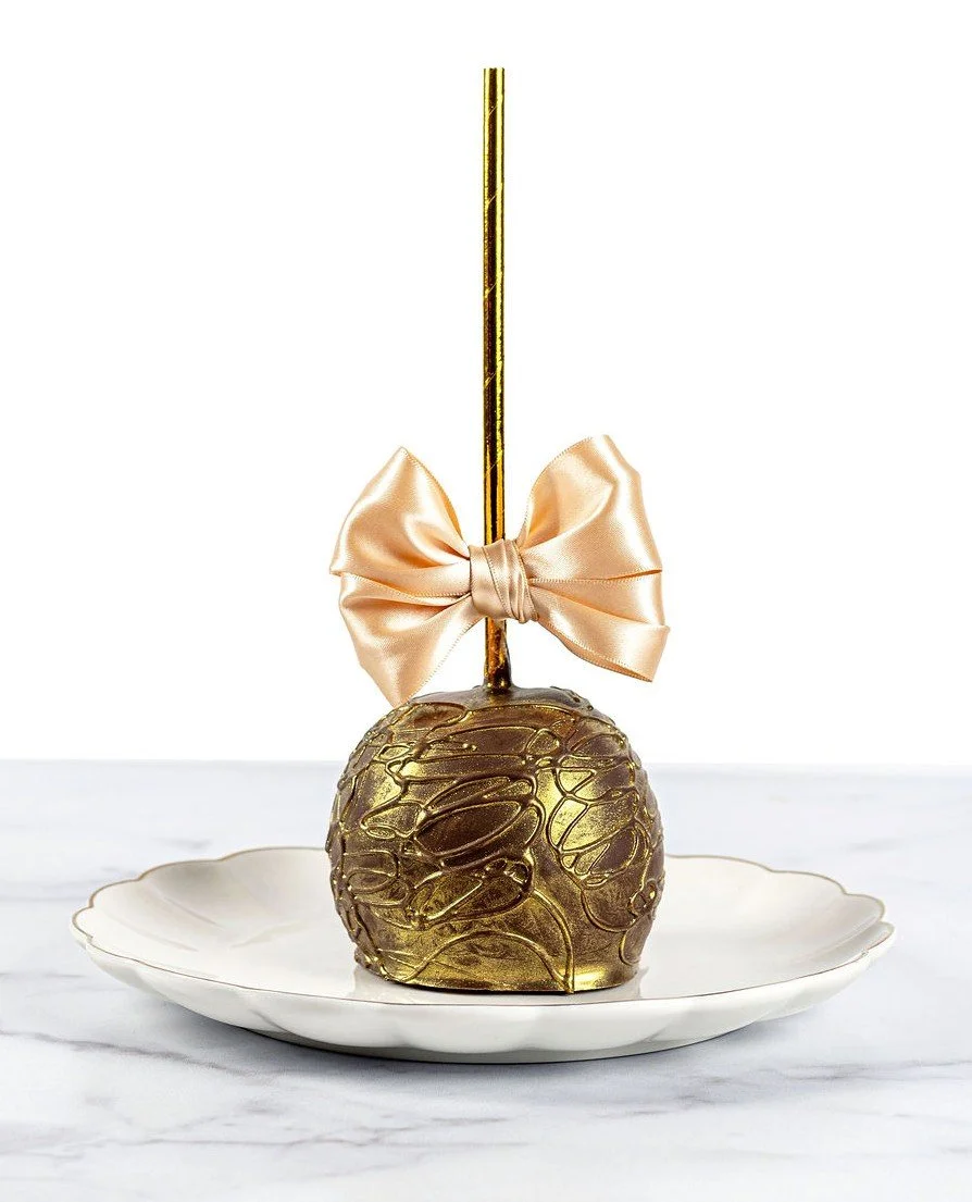 crisp decadent luxury caramel candy apples dmv maryland virginia beautiful pretty gift gifts gifting chocolate gold golden