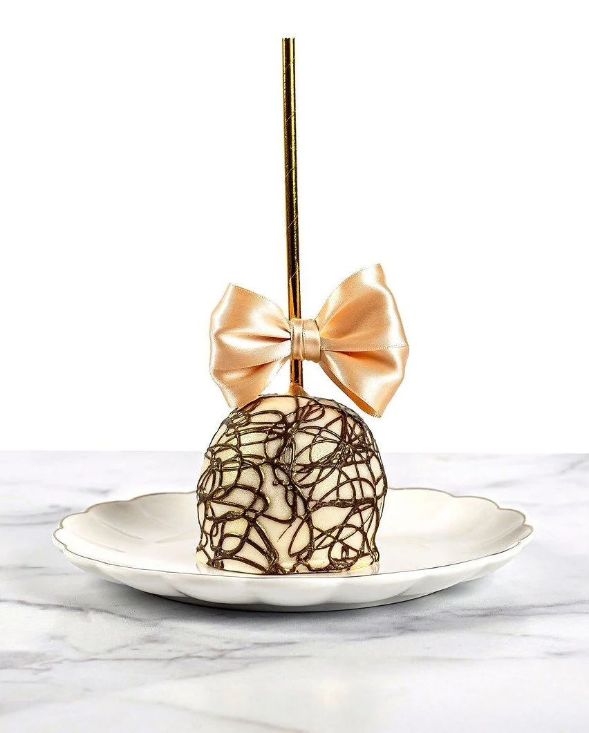 crisp decadent luxury caramel candy apples dmv maryland virginia beautiful pretty gift gifts gifting vanilla drizzle