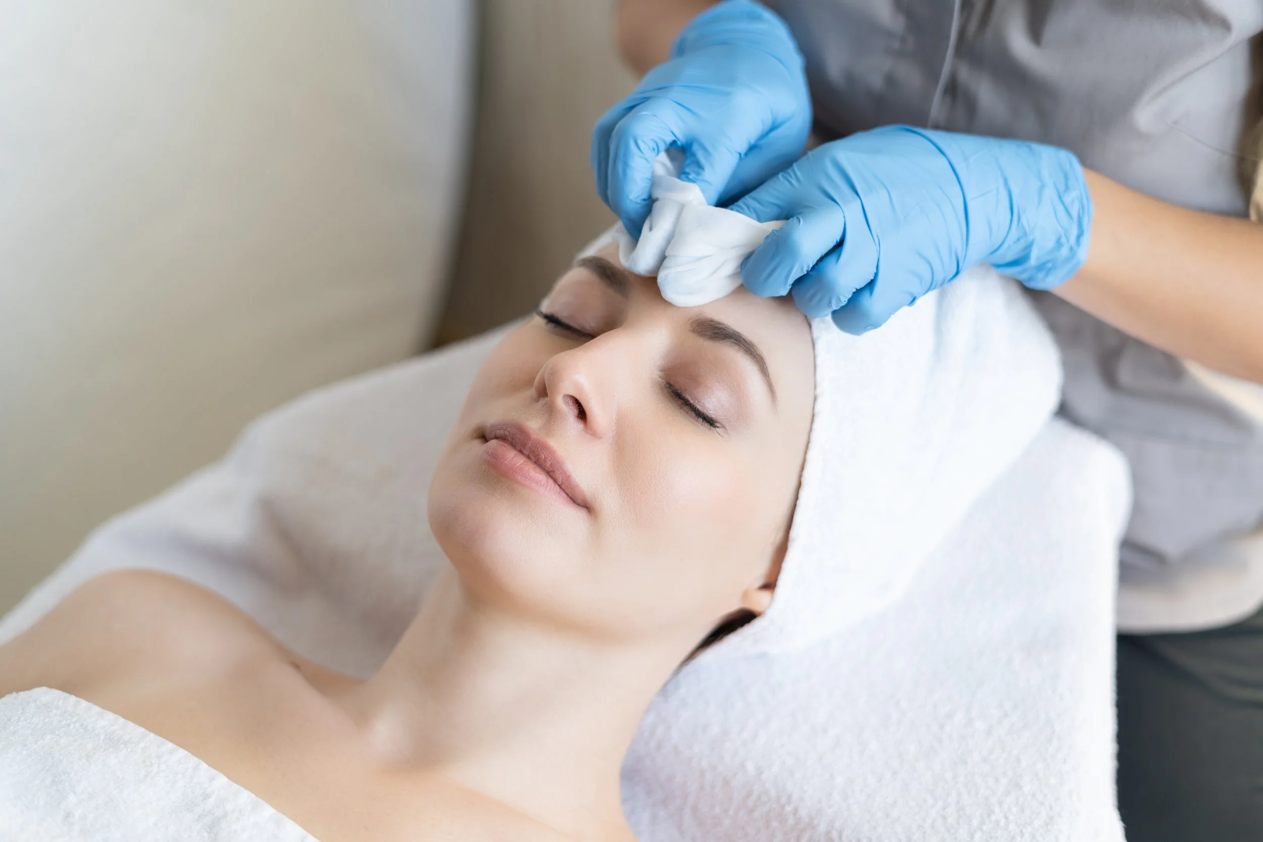 Hydrafacial Aftercare: How to Make Results Last Longer Between Visits