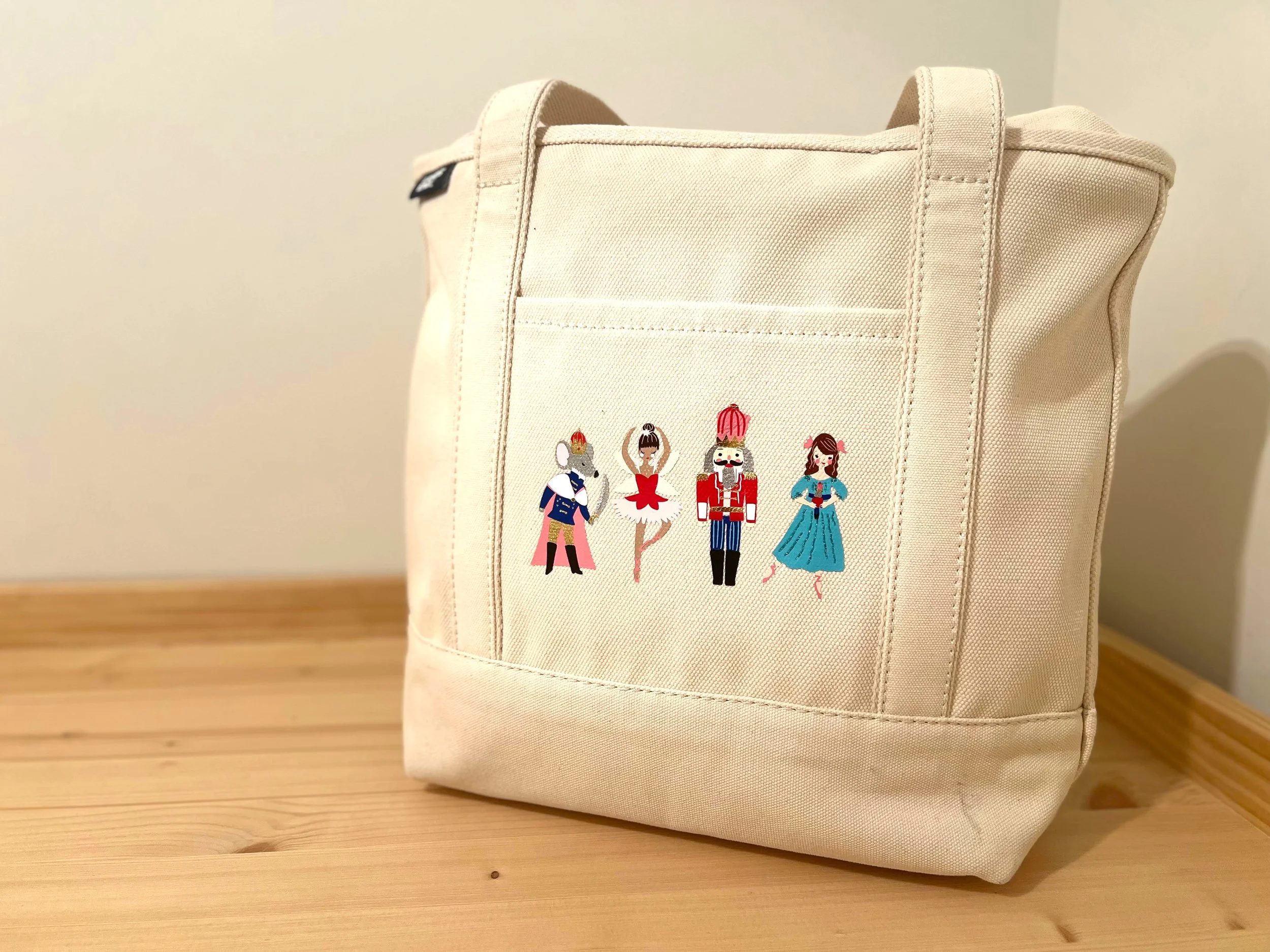 Nutcracker Tote HTV .jpg