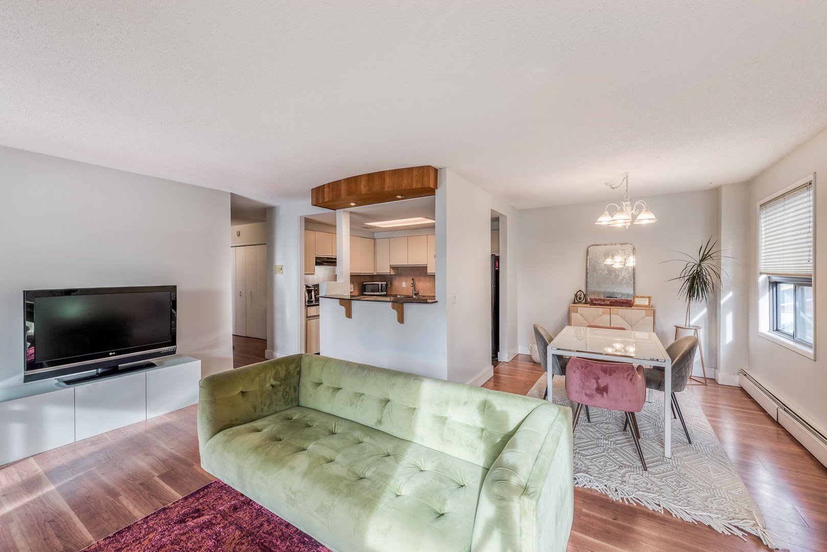 305 626 24 Ave SW-61.jpg