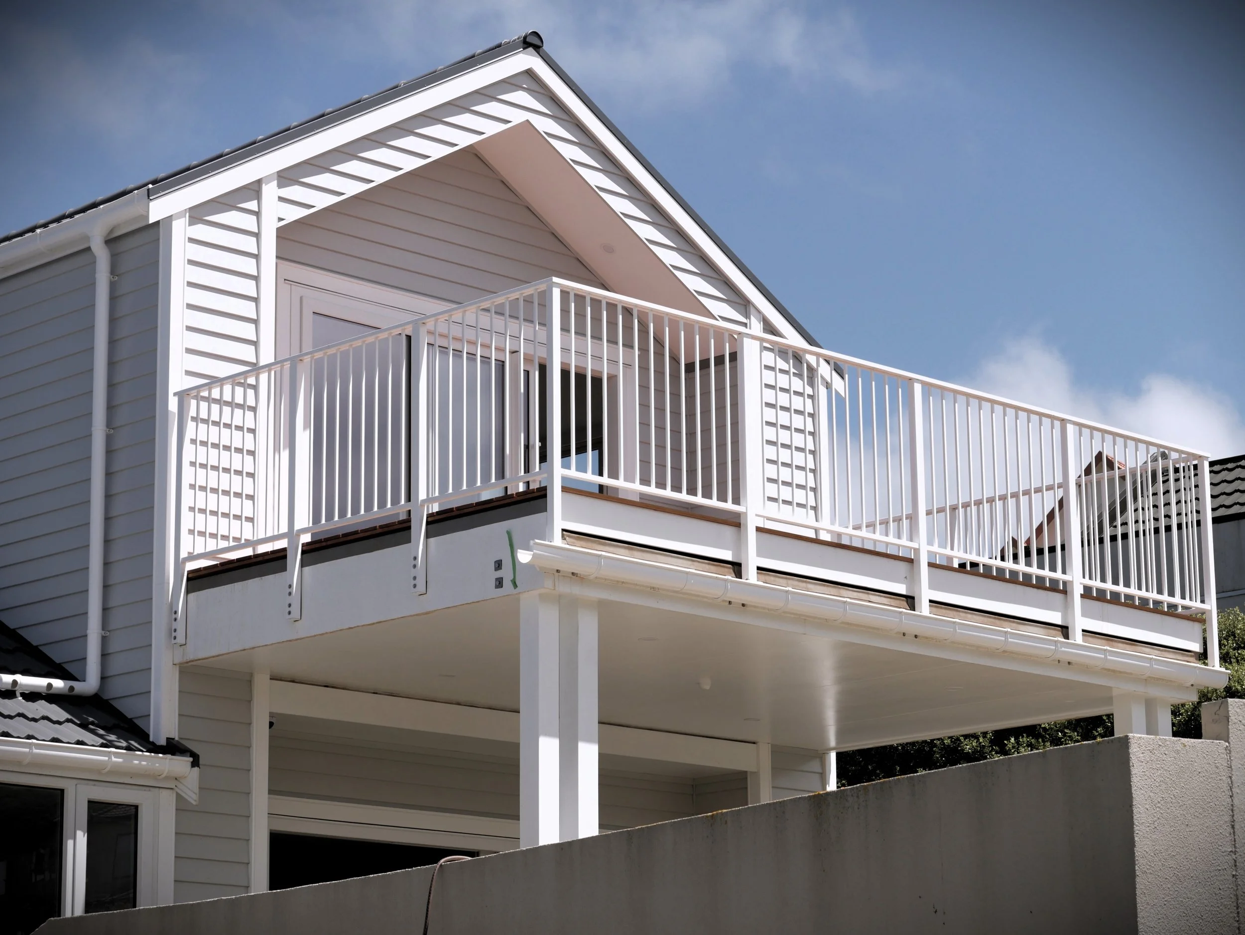 How to Choose the Right builder &amp; What Your Deck Should Really Cost