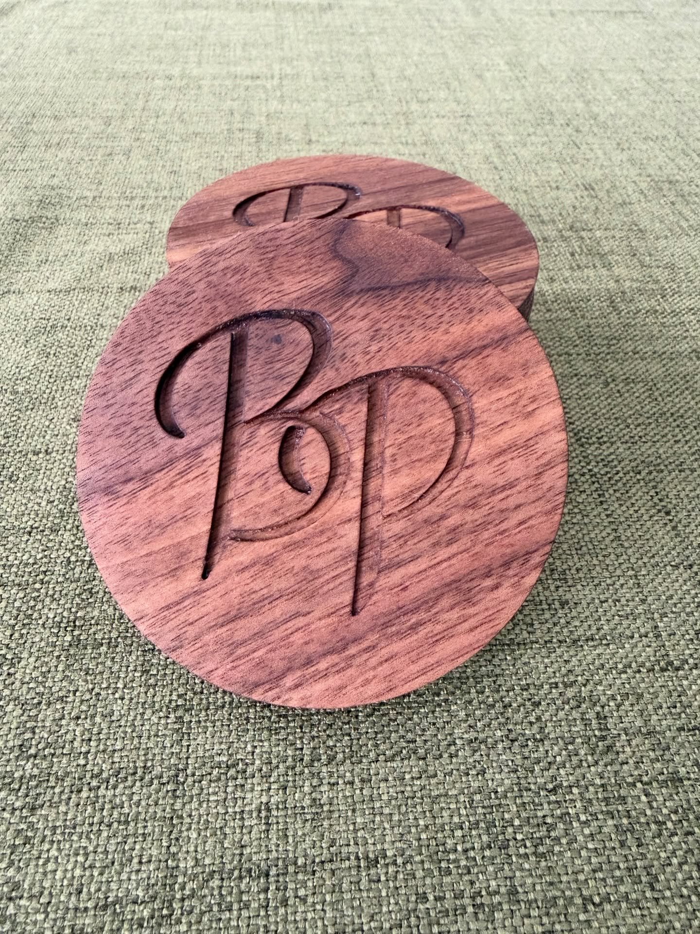 Had the chance to make some coaster sets for friends of @birdiepackgolf as a Christmas gift. Fun changing things up and doing some more CNC work on a project like this, and always fun getting to put something together for a friend.
#woodworking #wood