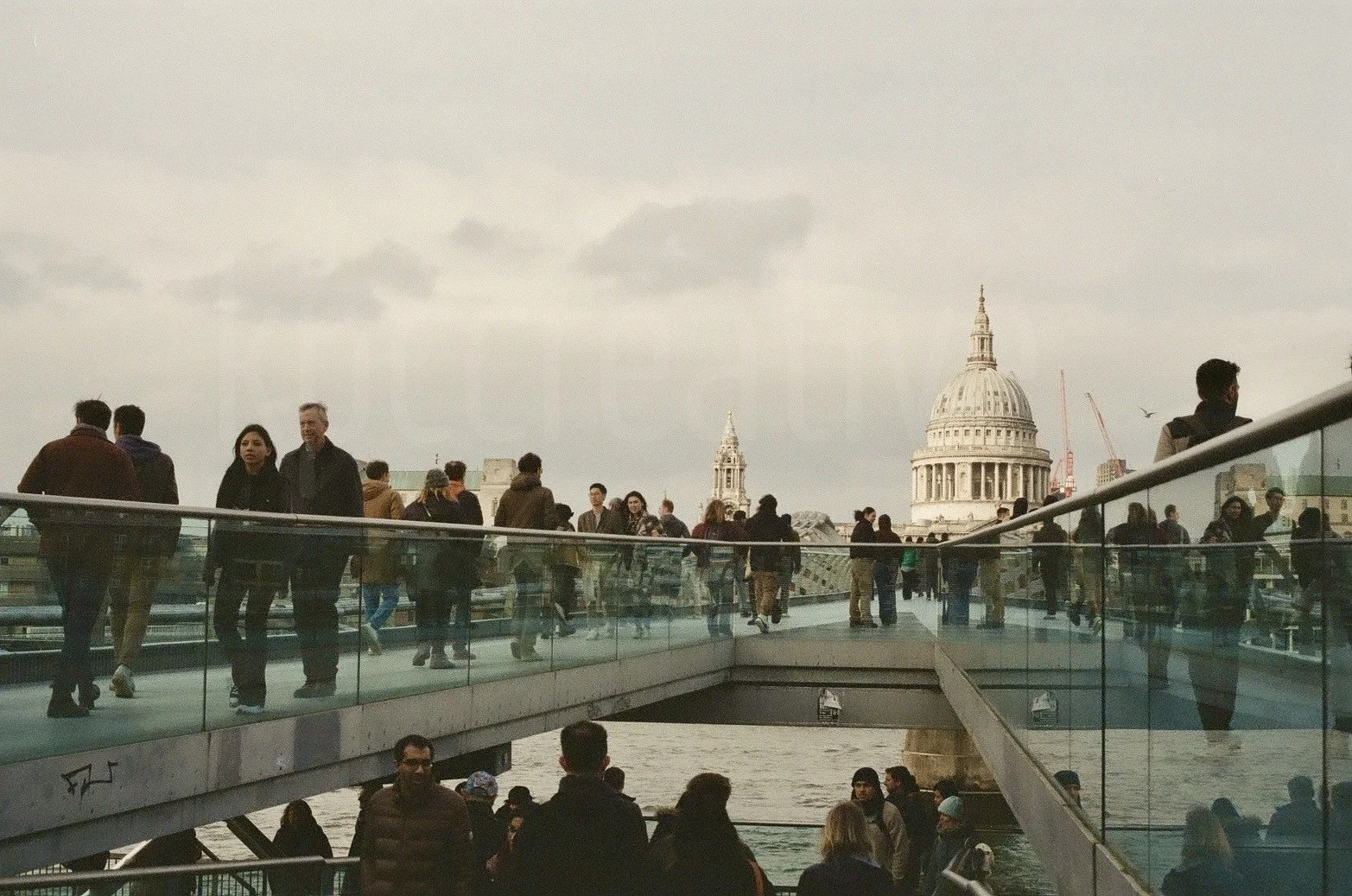 millenium bridge foot traffic