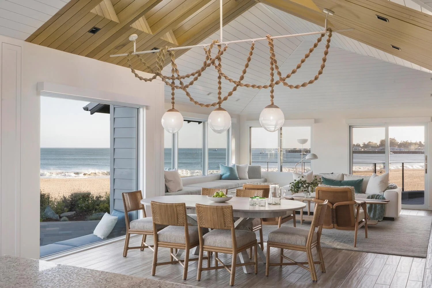  ThirtyThree   Leap Interiors | Santa Cruz, CA Photographer: David Duncan