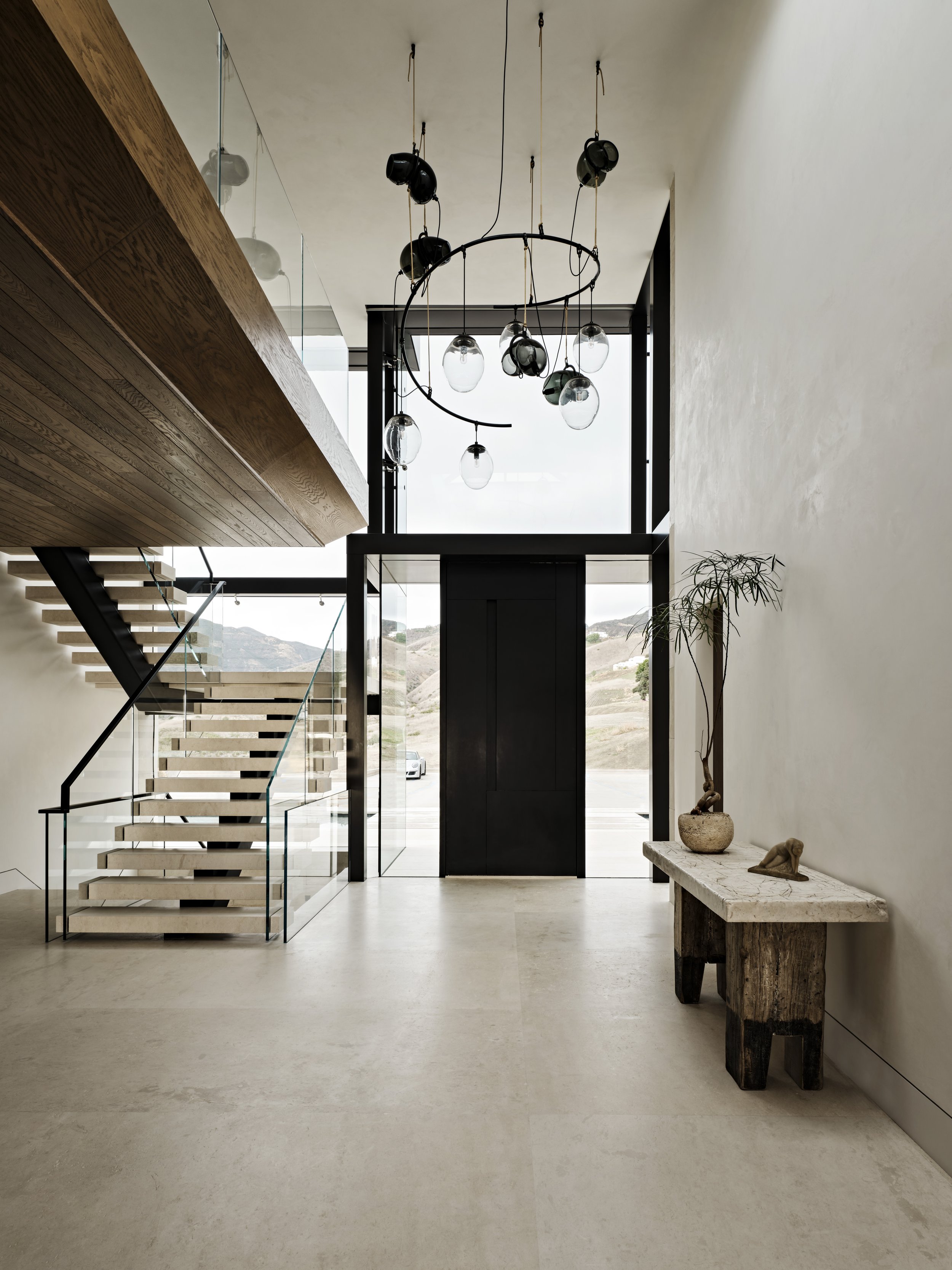  TwentyTwo  
Hunterhouse Design | Malibu, CA Photographer: John Daniel Powers