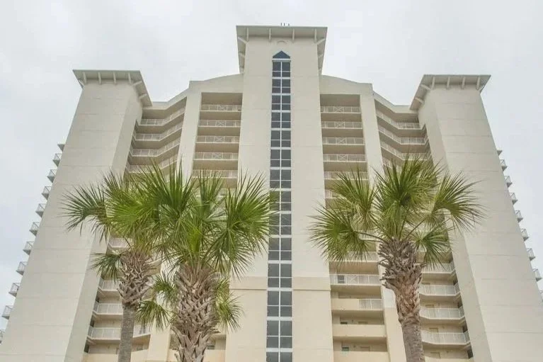 Terrace at Pelican Beach 201, Minutes to beach - 8 Guests