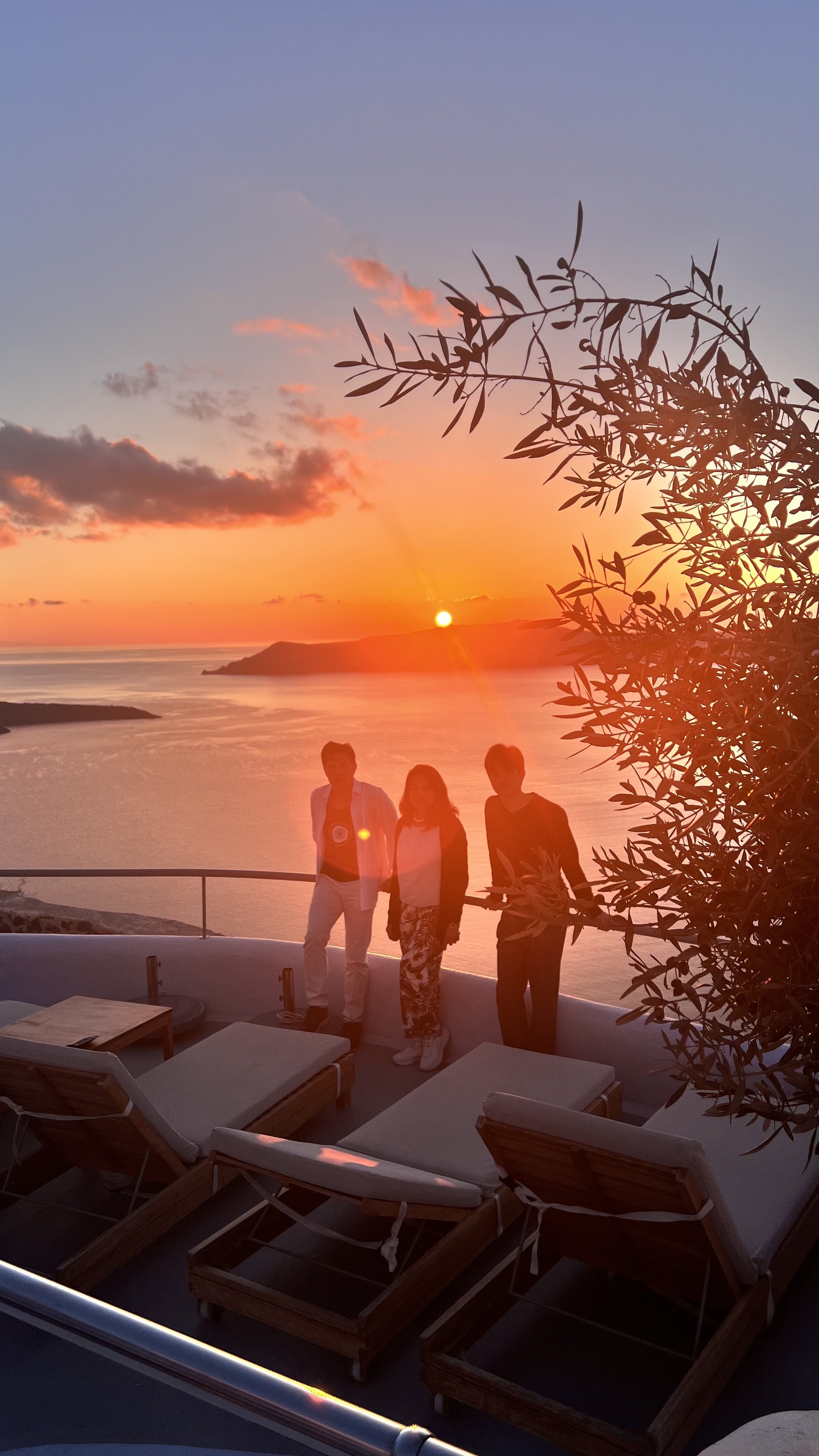 sunset santorini.jpg