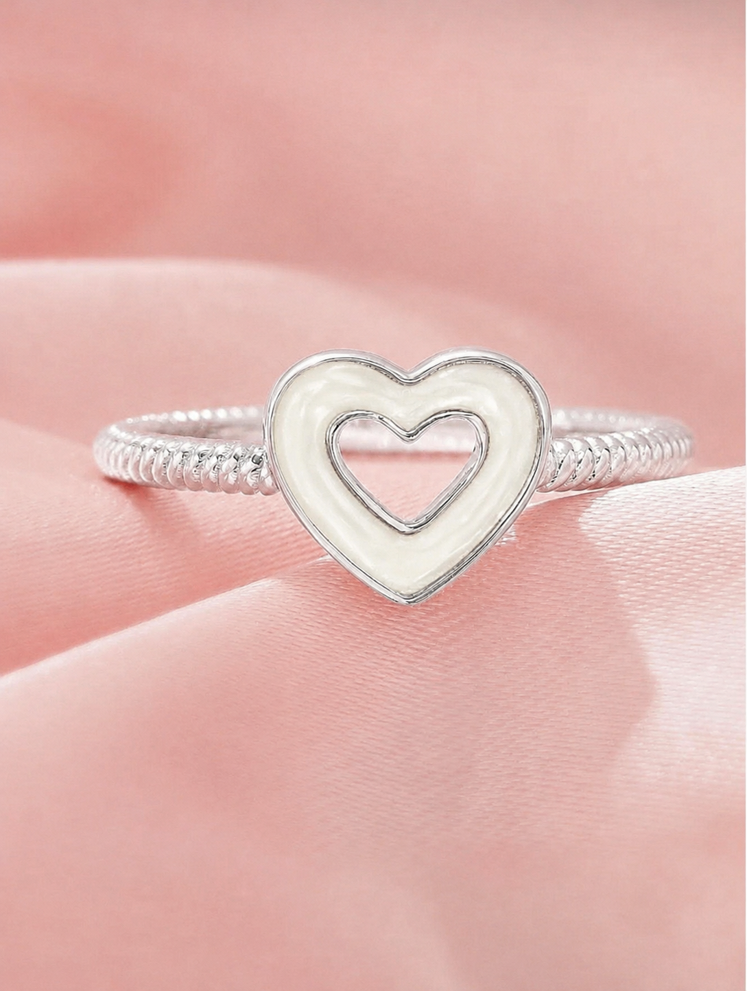 THE WHITNEY RING