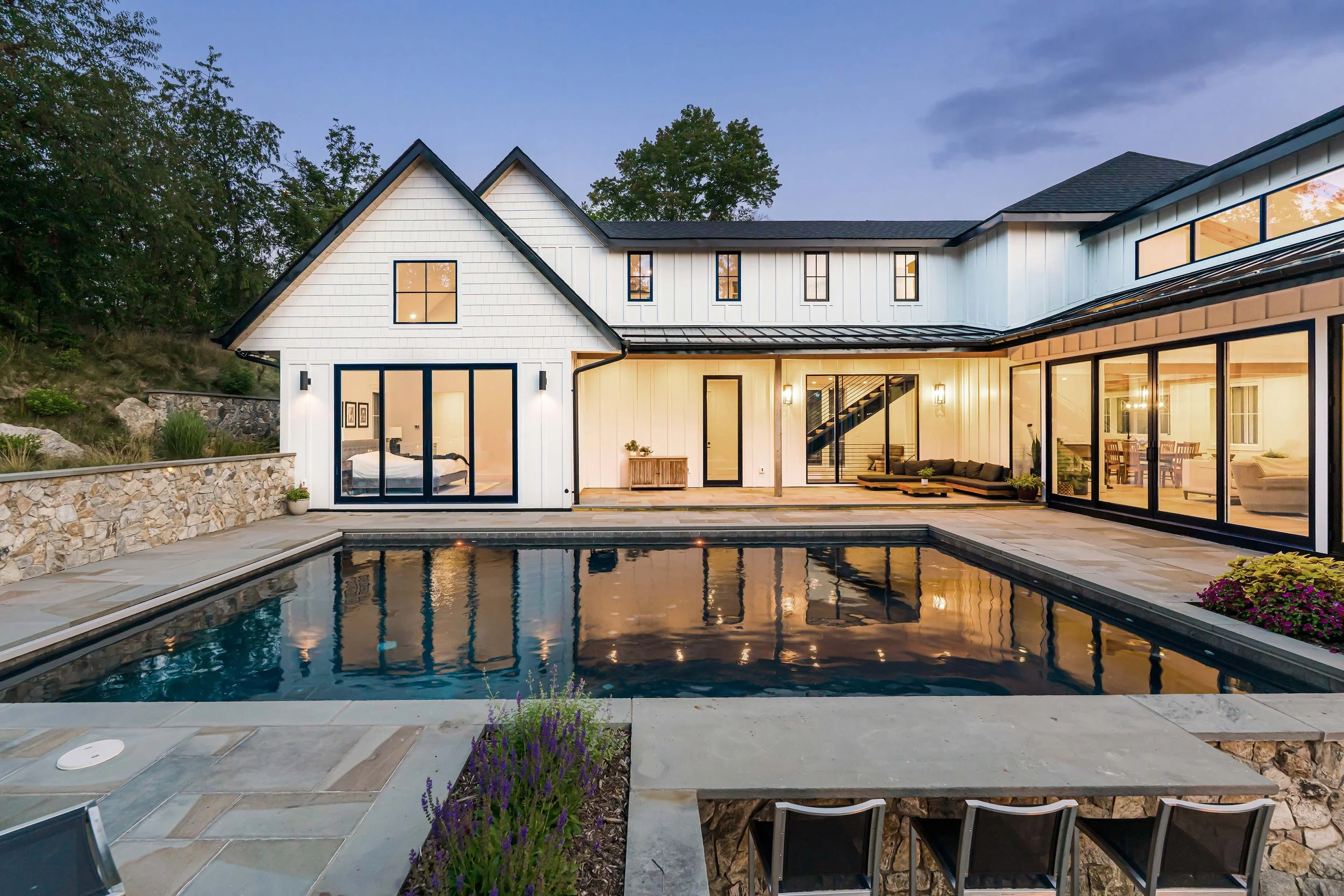140 Bluegrass - Weaverville.jpg
