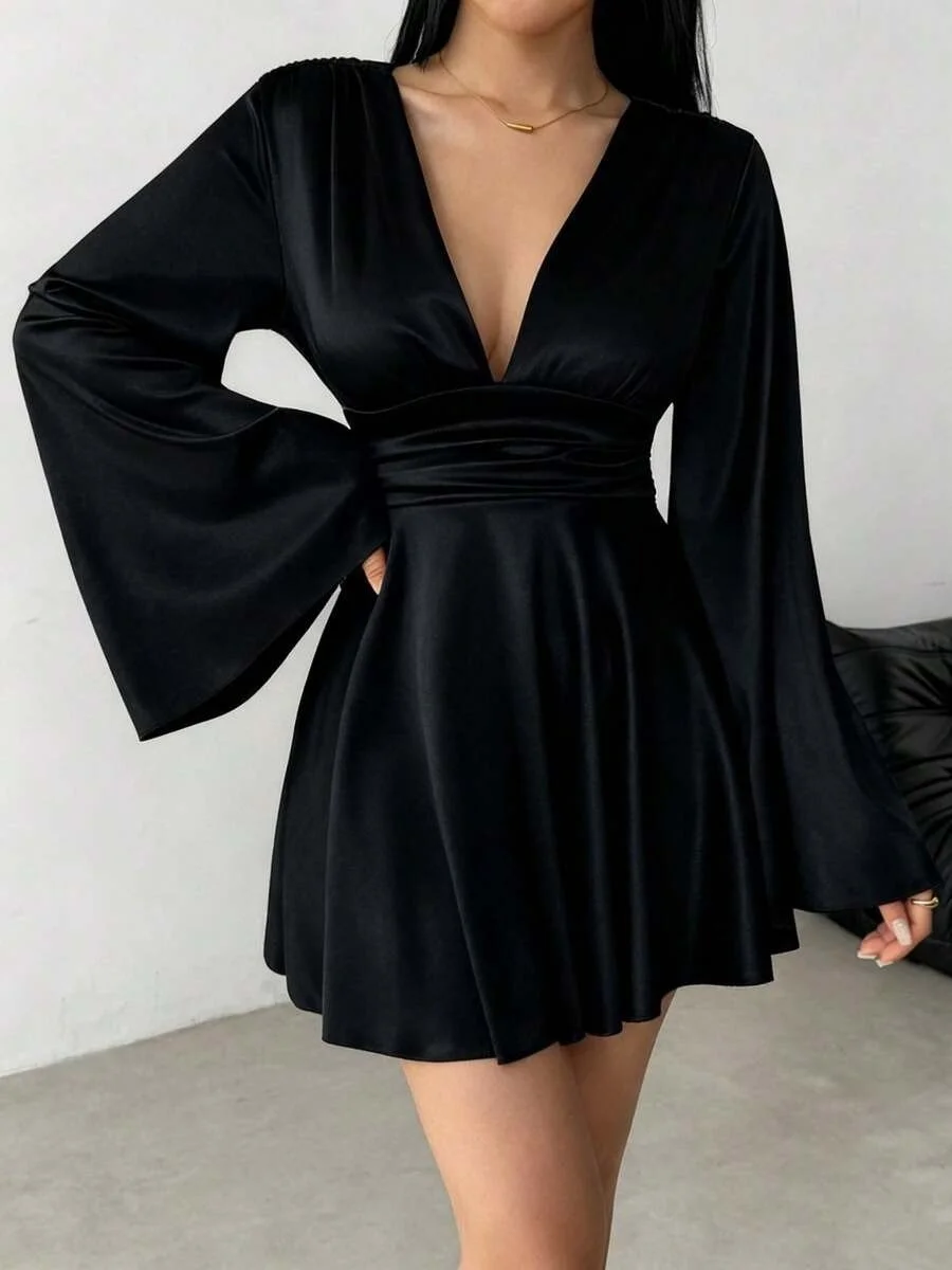 302682460_Black_5.jpeg
