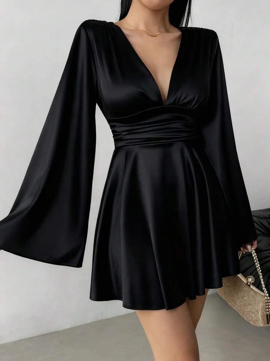 302682460_Black_6.jpeg