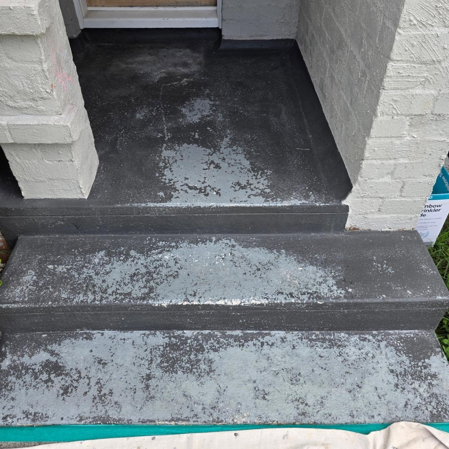 Before ➡️ After 👌

These front door steps went from peeling and tired to clean, modern, and protected.

Good prep + the right products make all the difference especially with Auckland&rsquo;s weather.

A small upgrade that completely lifts the first
