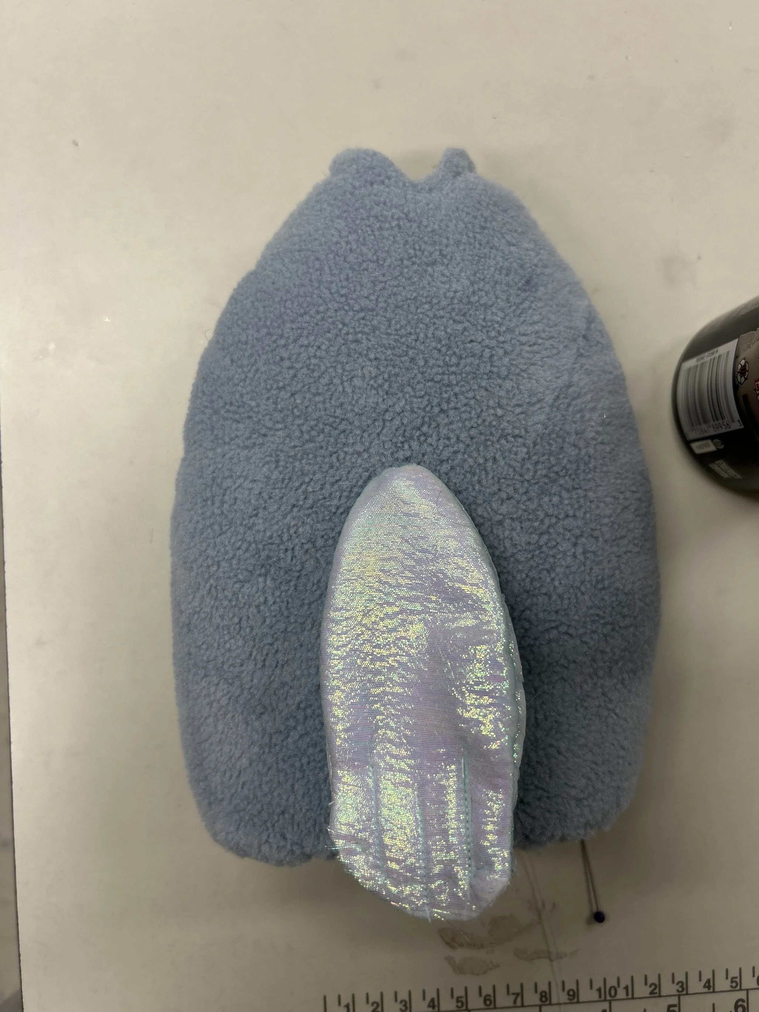 Attatched and sewn finn, fleece cover, gasket rubber mouth.