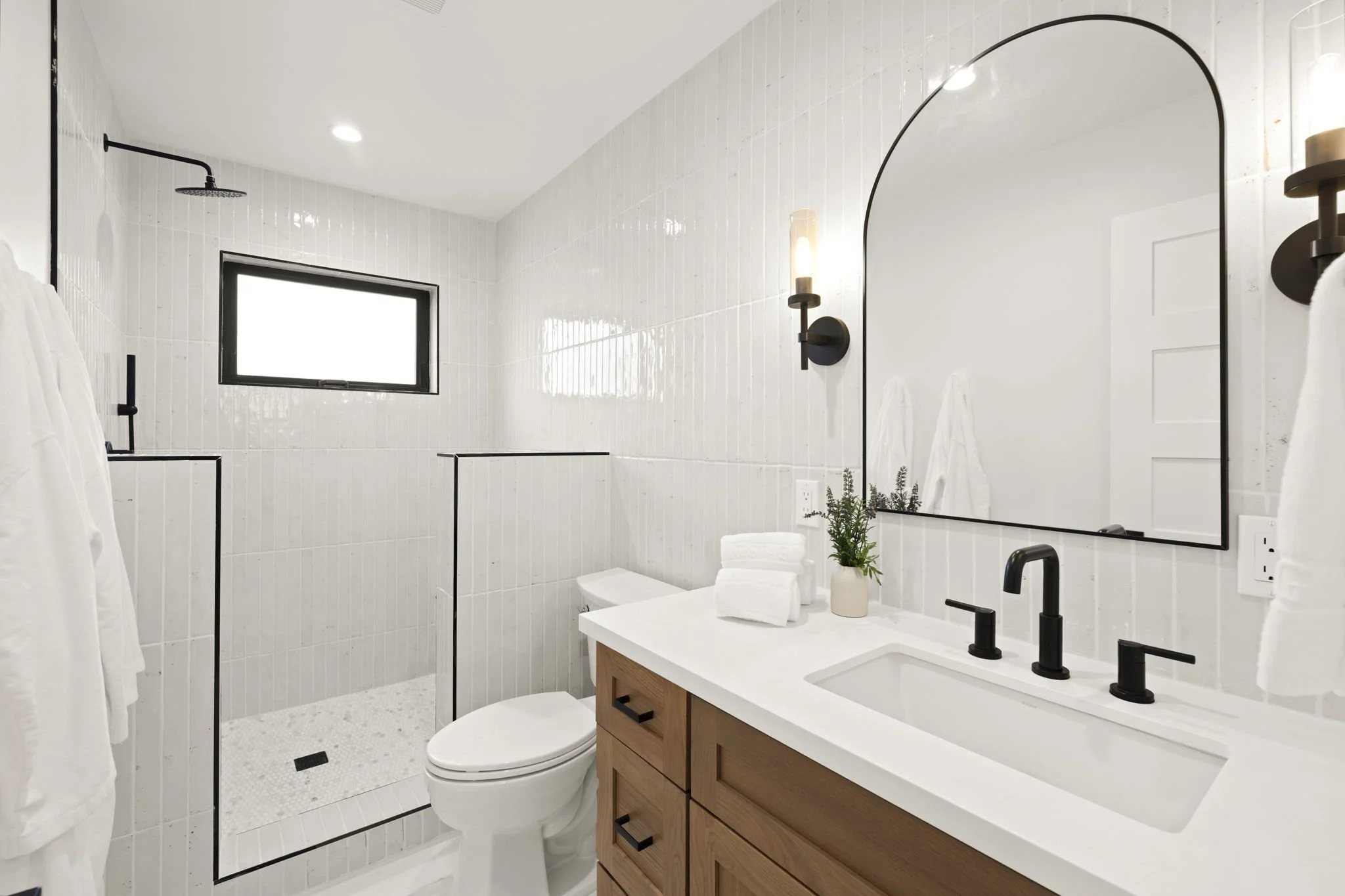 50-web-or-mls-50-3675 Paul Jones Ave.jpg