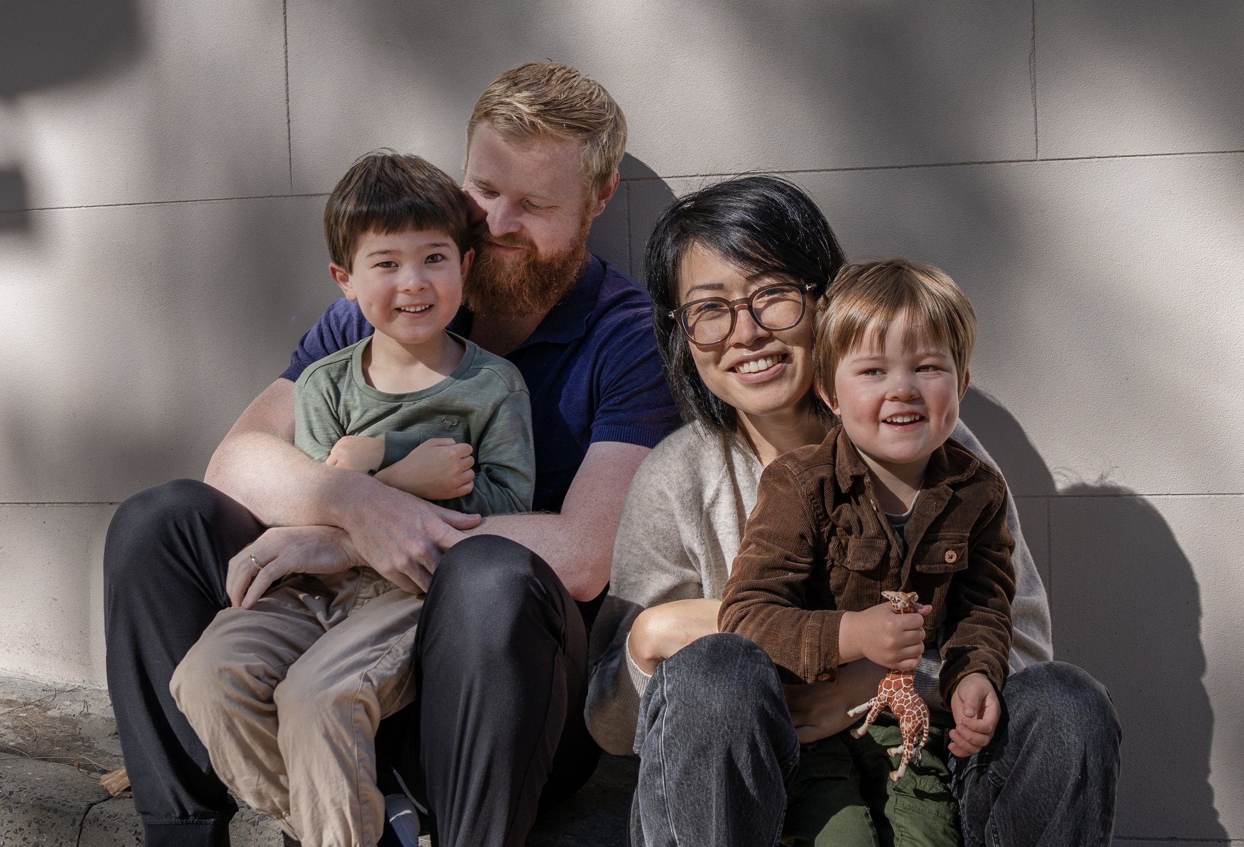 Jessie_Family_sitting_2 copycrop.jpg