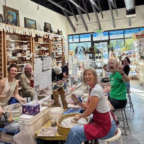 Calling all potters! 🎨
Bowl making for Empty Bowls Camas 2026 starts in December &mdash; and this year there are two chances each month to join in!

🗓 @norrisarts &ndash; 1st Sunday, 5&ndash;7pm
🗓 @a.la.mud &ndash; 2nd Sunday, 11:30am-1:30pm

Our 