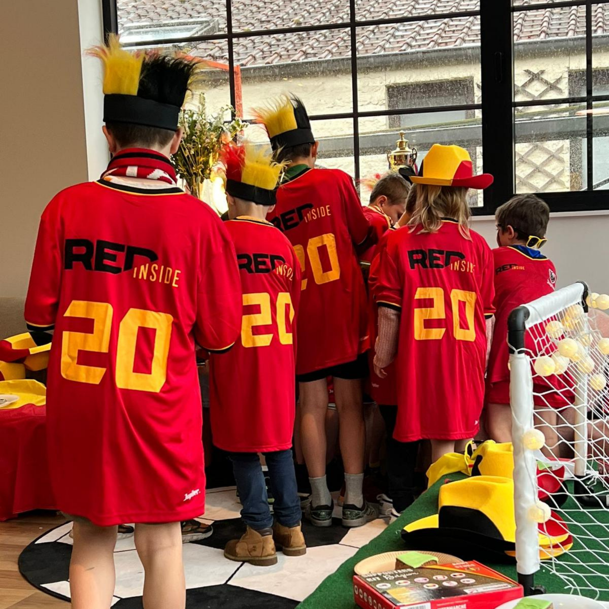 connect-event-location-CE0073-foot-box-maillots-belgique.png
