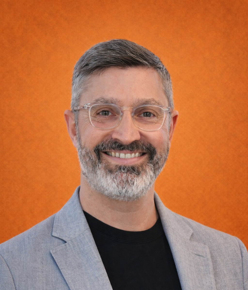 Bio picture for Greg Hoobler