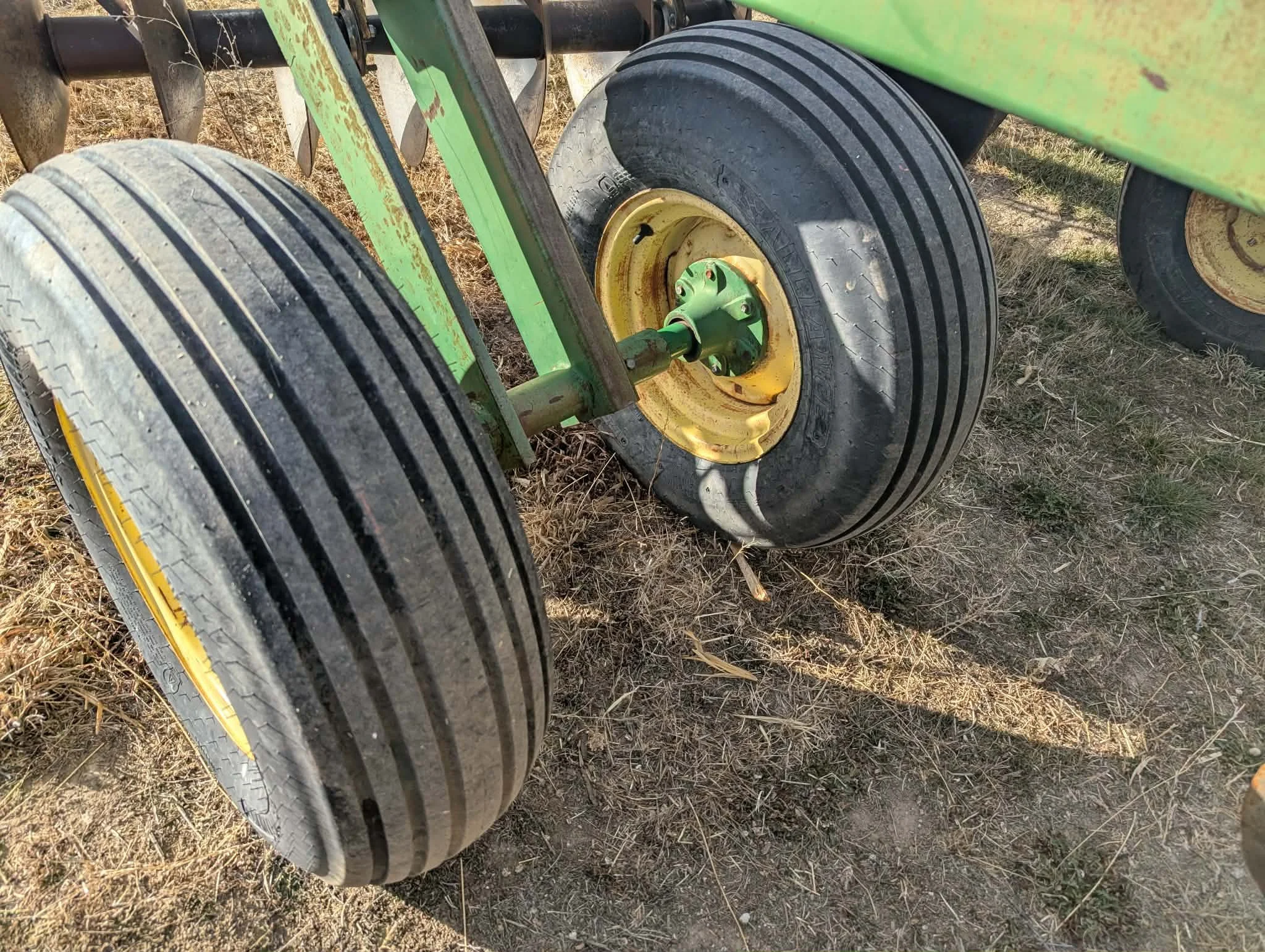 John_Deere_230_RH_Wheel.jpeg