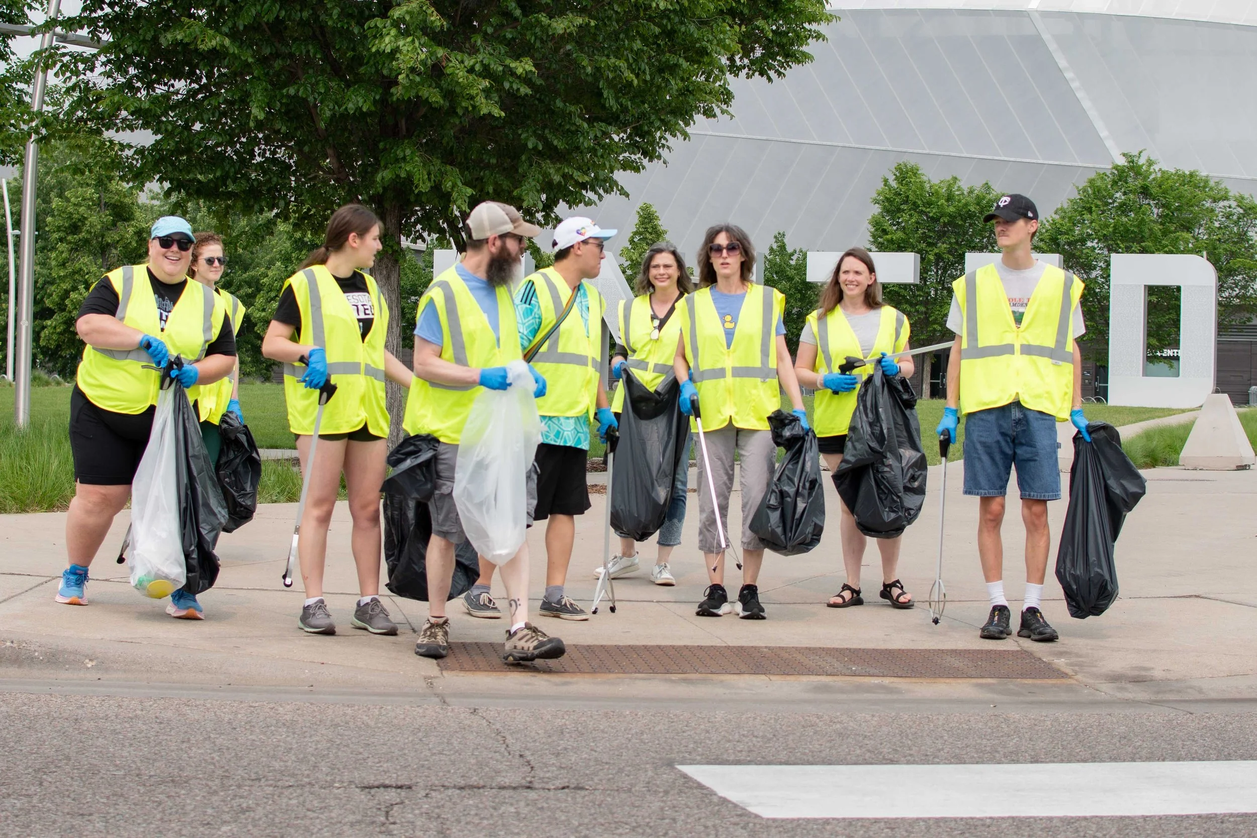 Allianz Clean Up Day-3.jpg