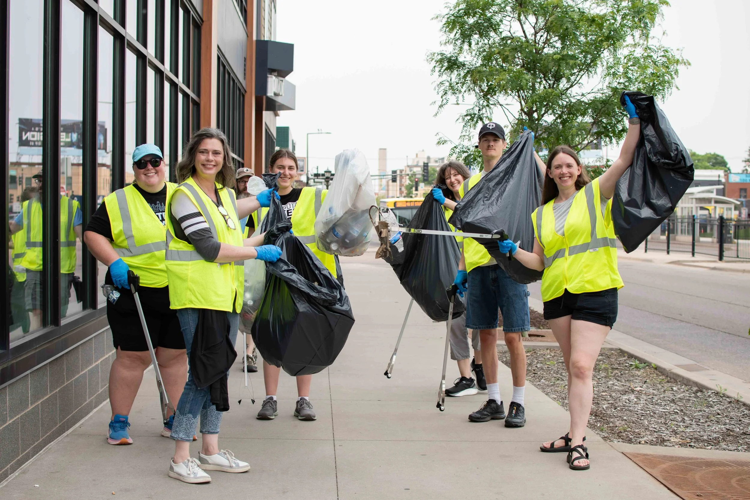 Allianz Clean Up Day-10.jpg