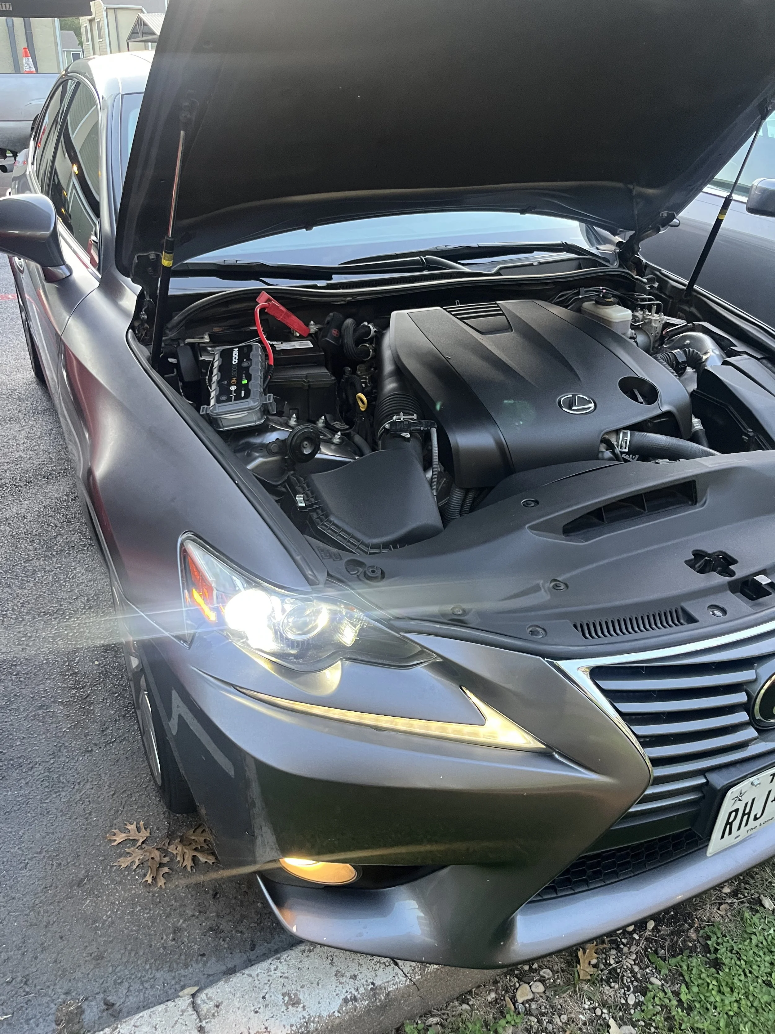 ROADSIDE ASSISTANCE AND BATTERY SERVICE