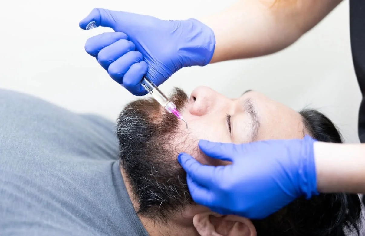 Filling in the gaps&mdash;literally.

DeRive Hair Growth Serum isn&rsquo;t just for your scalp&hellip; it can also help improve fullness and density in facial hair.

If your beard grows uneven, patchy, or just won&rsquo;t fill in&mdash;this is a targ