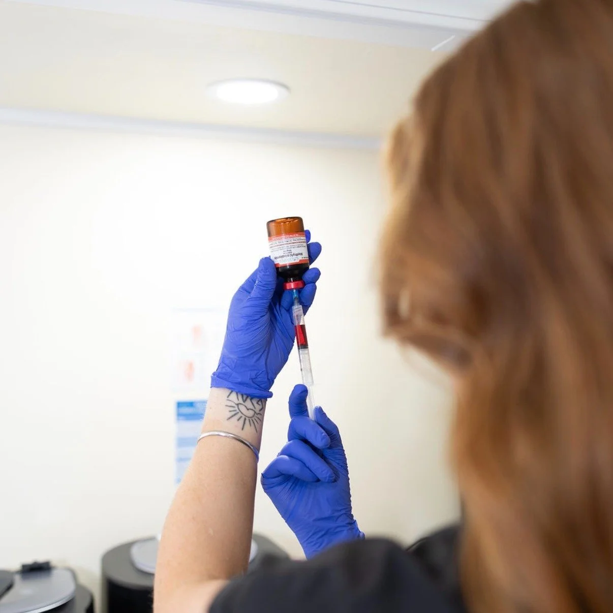 Precision matters.

Every treatment at Revitalize Health is carefully prepared and customized&mdash;because the details make the difference.

From dosing to delivery, nothing is rushed and nothing is one-size-fits-all.

It&rsquo;s not just about what