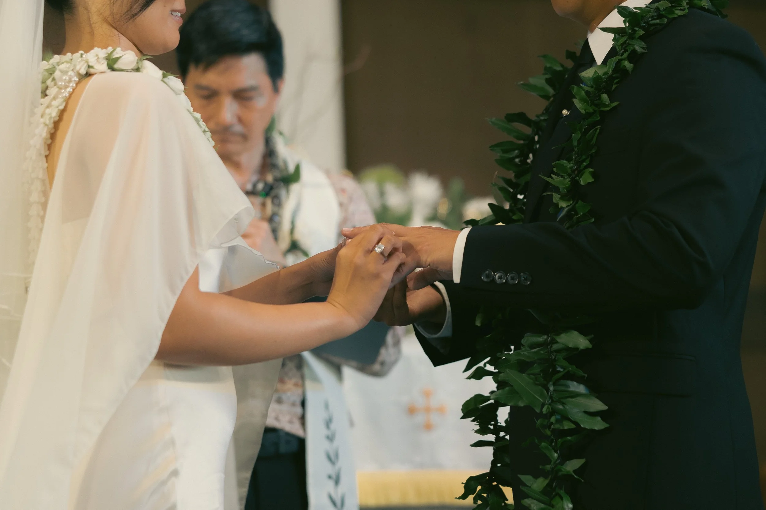 Hawaii Oahu Micro Wedding